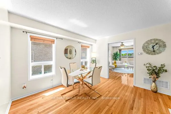Photo 15 of 100 Tomabrook Crescent, Brampton, Sandringham-Wellington — HOMEH