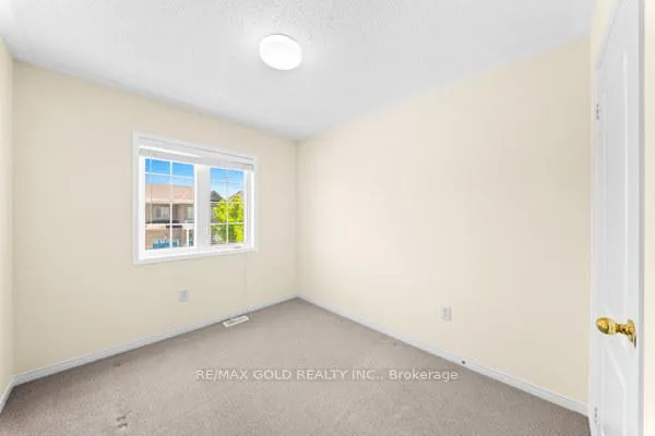 Photo 34 of 100 Tomabrook Crescent, Brampton, Sandringham-Wellington — HOMEH