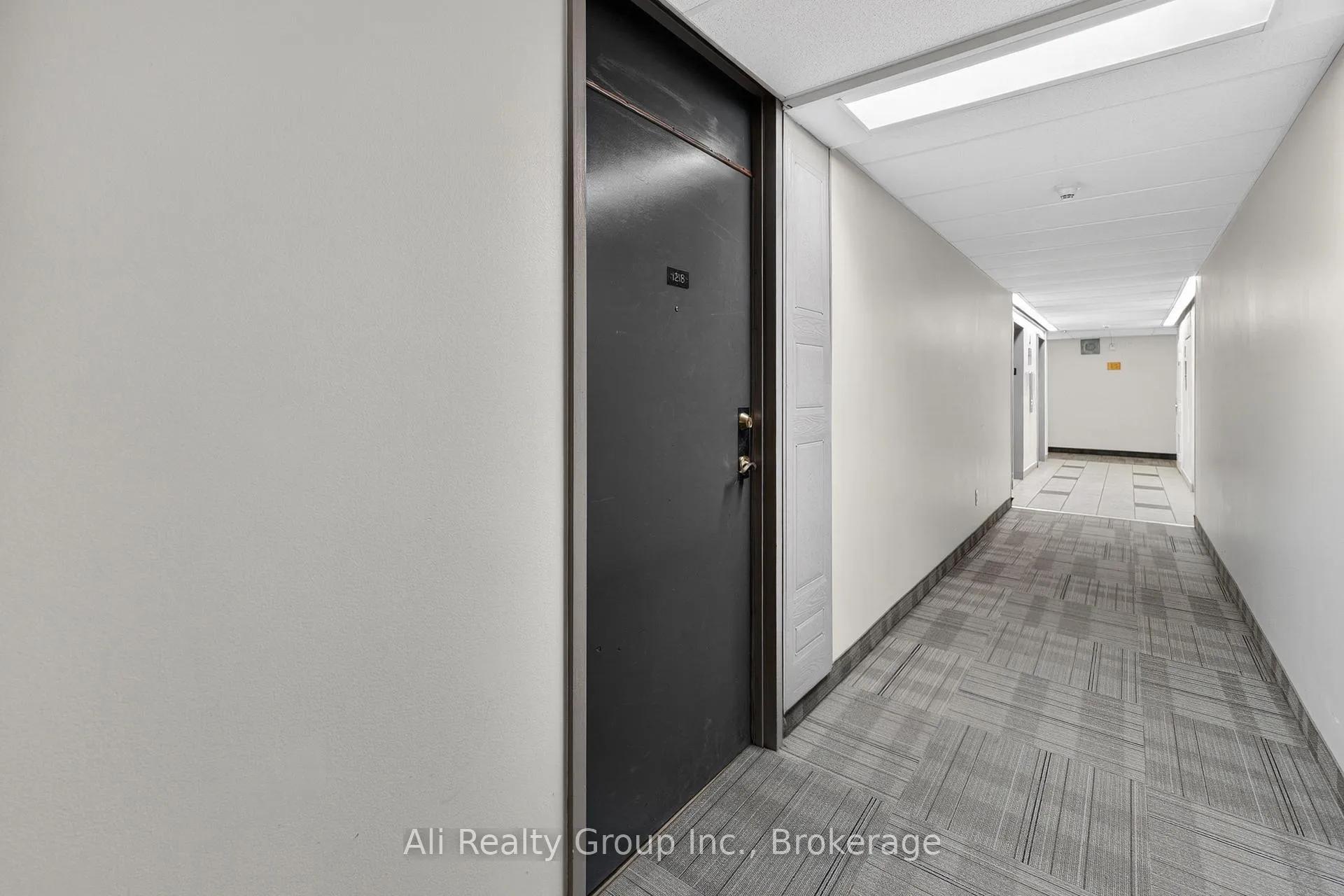 Photo 8 of Unit 1218, 2020 Jasmine Crescent, Ottawa, Beacon Hill South — HOMEH