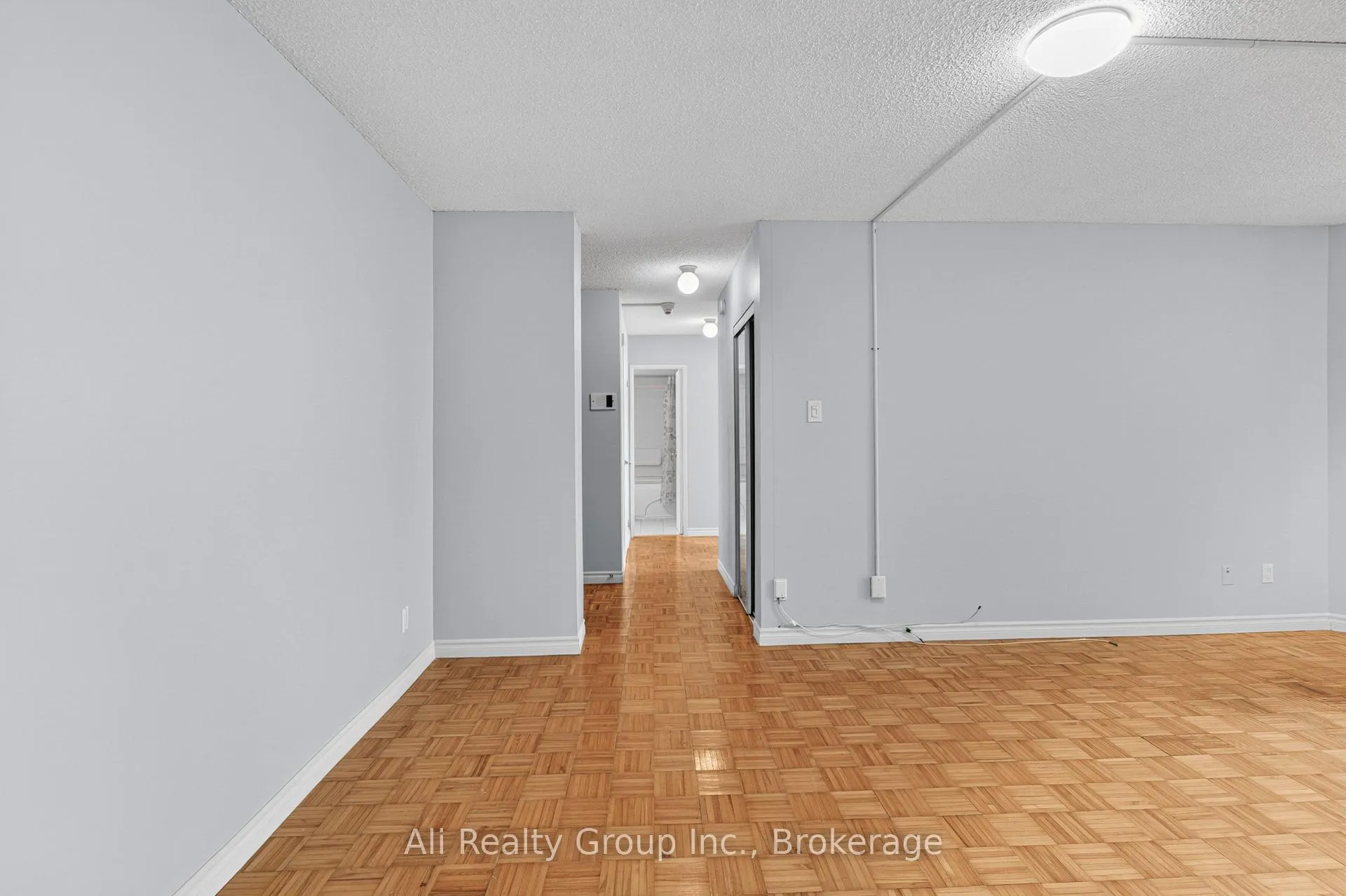 Photo 15 of Unit 1218, 2020 Jasmine Crescent, Ottawa, Beacon Hill South — HOMEH