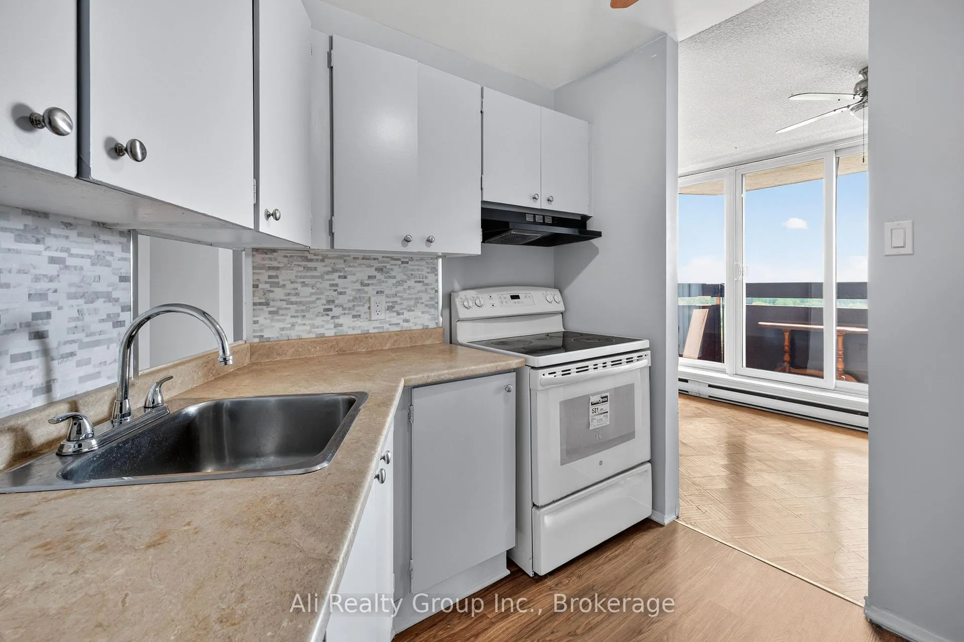 Photo 19 of Unit 1218, 2020 Jasmine Crescent, Ottawa, Beacon Hill South — HOMEH