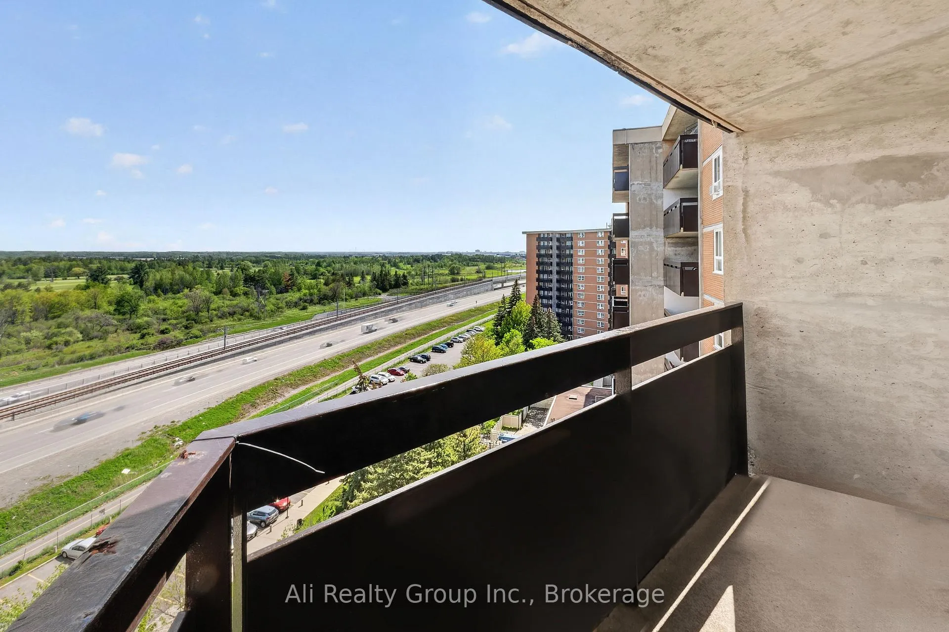 Photo 20 of Unit 1218, 2020 Jasmine Crescent, Ottawa, Beacon Hill South — HOMEH