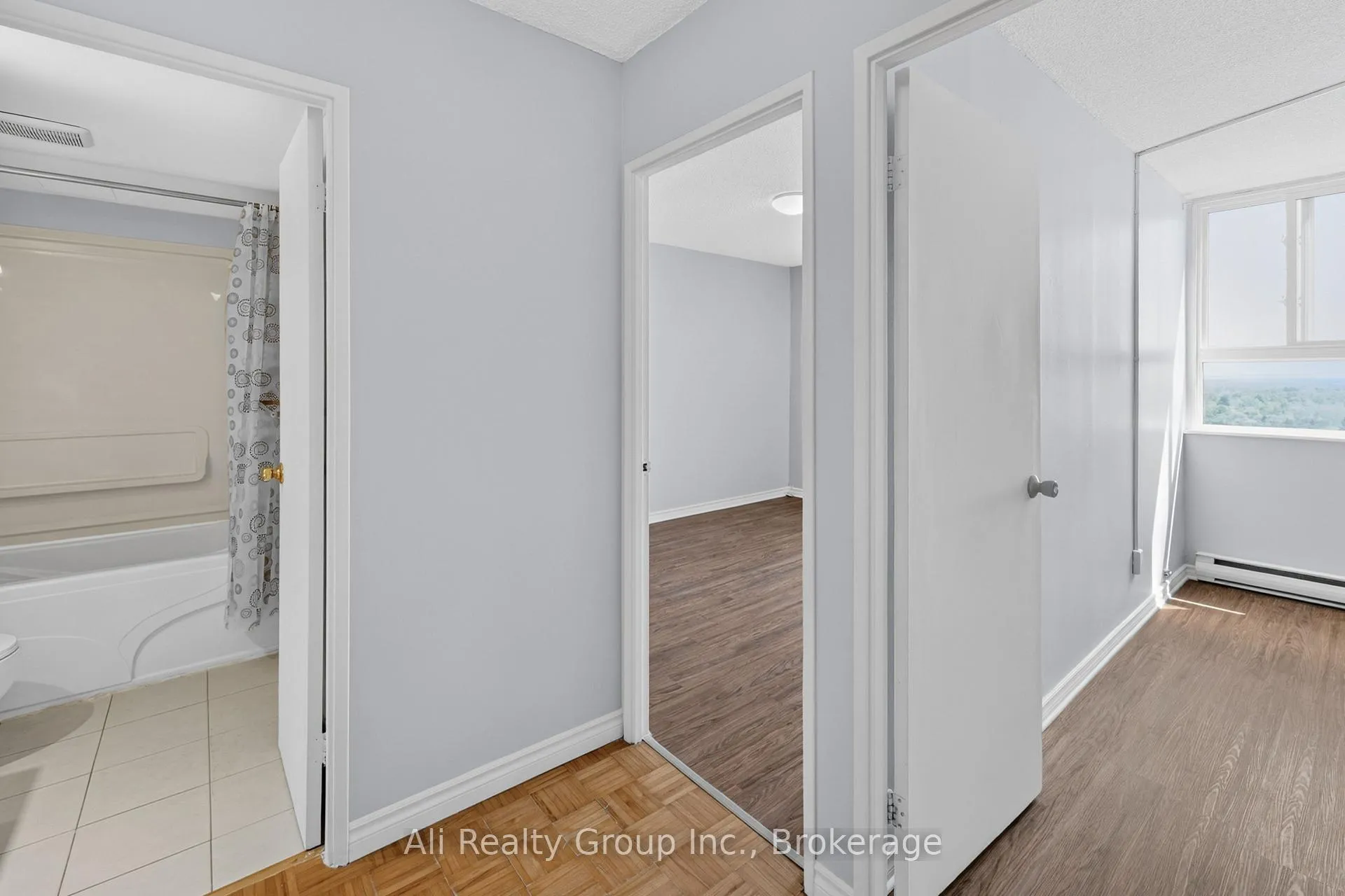 Photo 22 of Unit 1218, 2020 Jasmine Crescent, Ottawa, Beacon Hill South — HOMEH