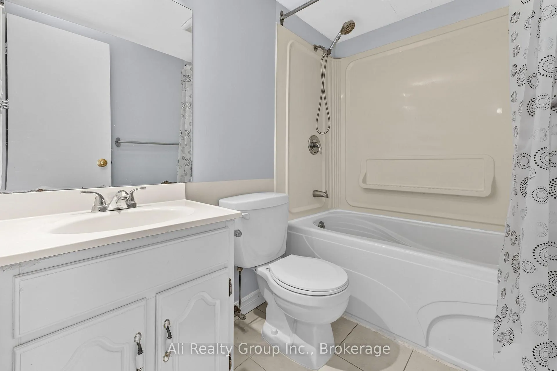Photo 23 of Unit 1218, 2020 Jasmine Crescent, Ottawa, Beacon Hill South — HOMEH
