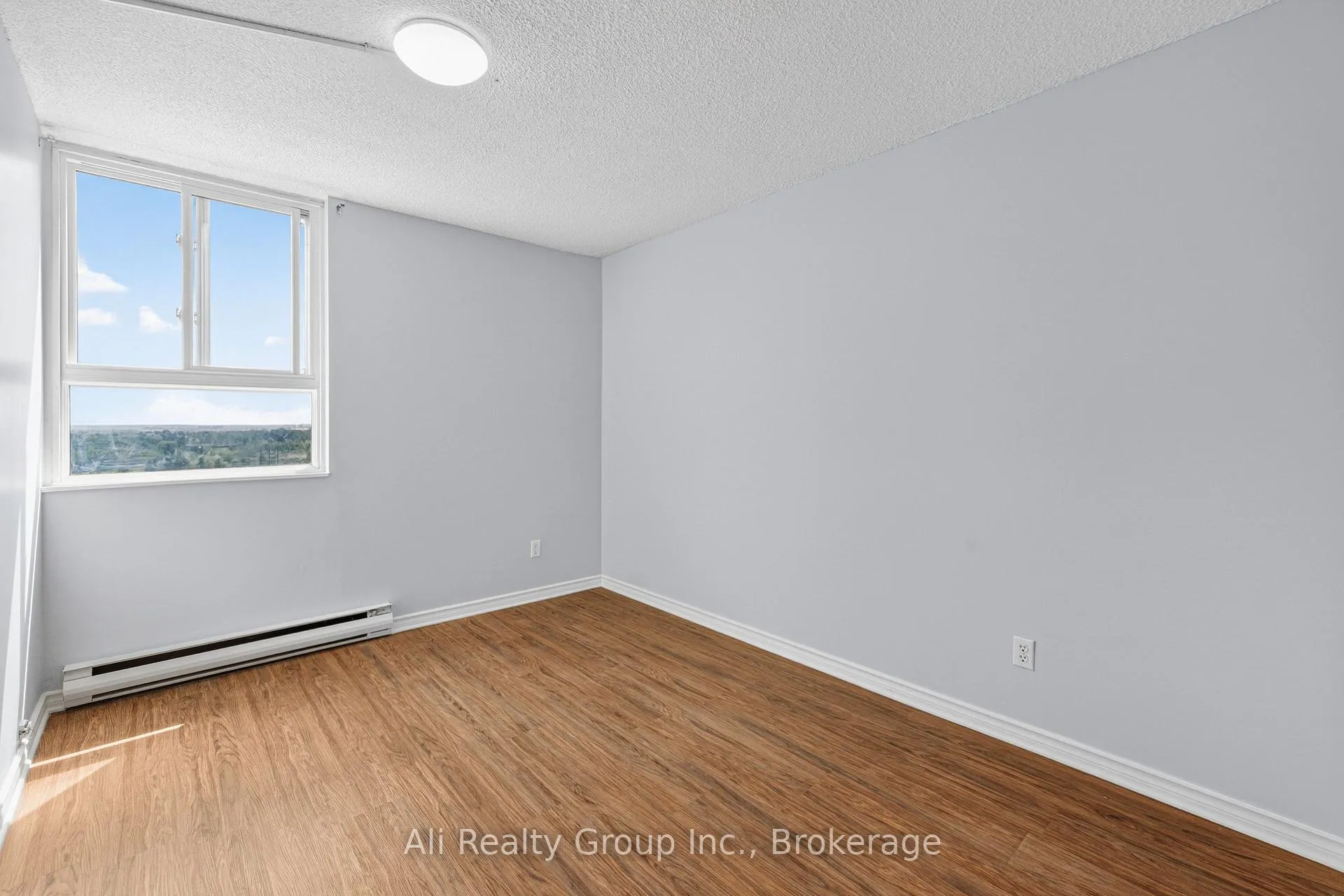 Photo 27 of Unit 1218, 2020 Jasmine Crescent, Ottawa, Beacon Hill South — HOMEH