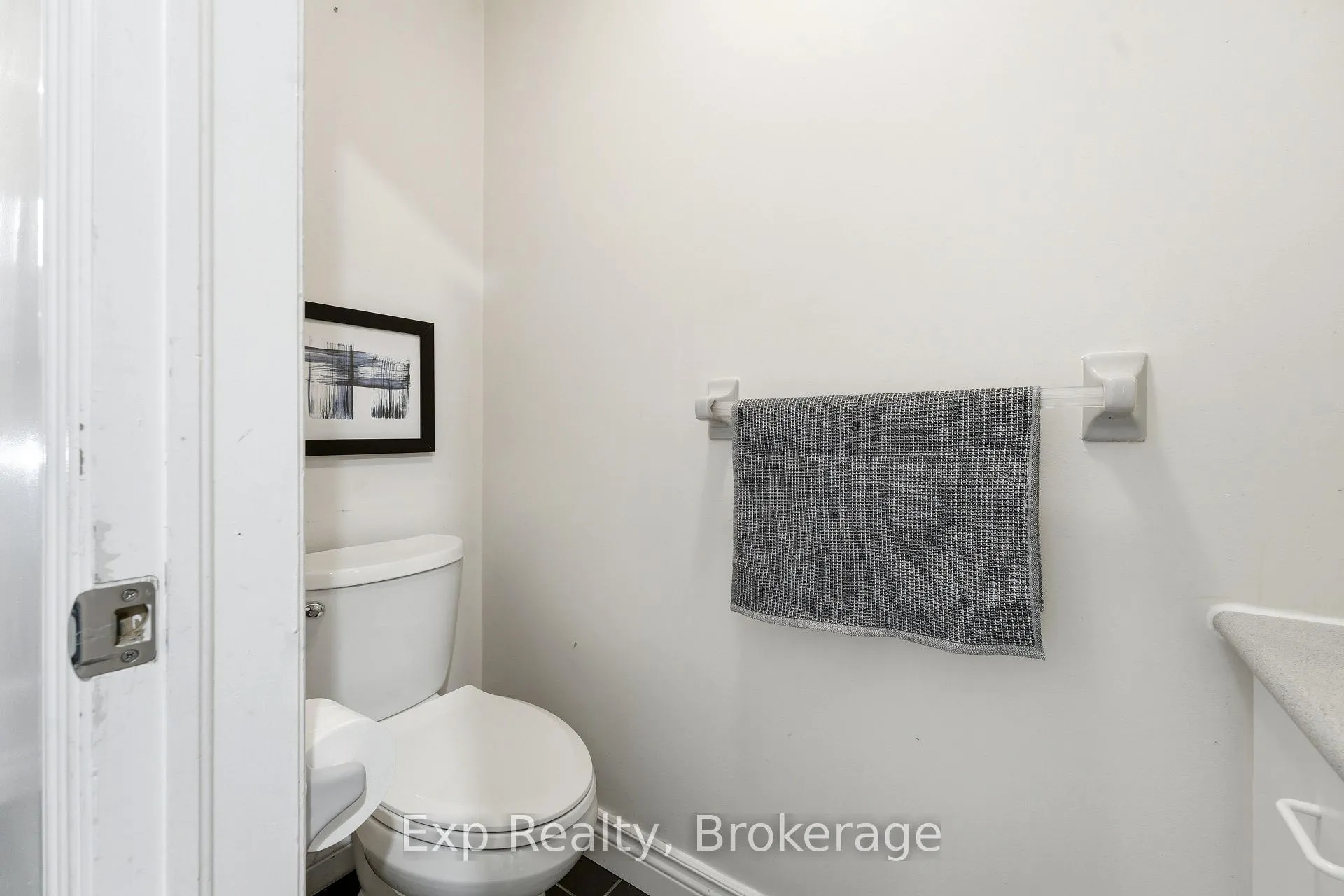 Photo 8 of Unit 28, 9 Progress Avenue, Belleville, Belleville Ward — HOMEH