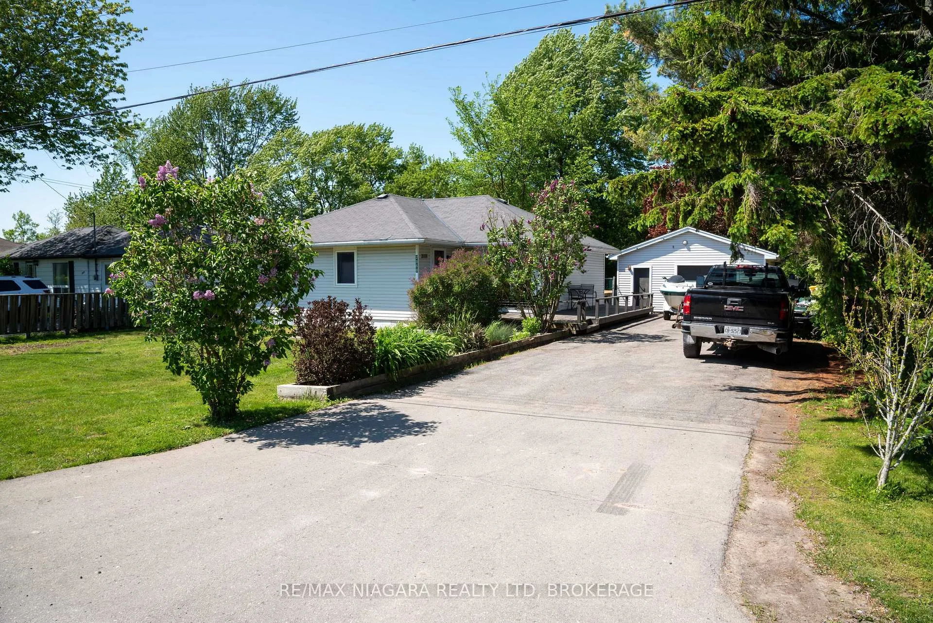Photo 1 of 2868 June Road, Port Colborne, Sherkston — HOMEH