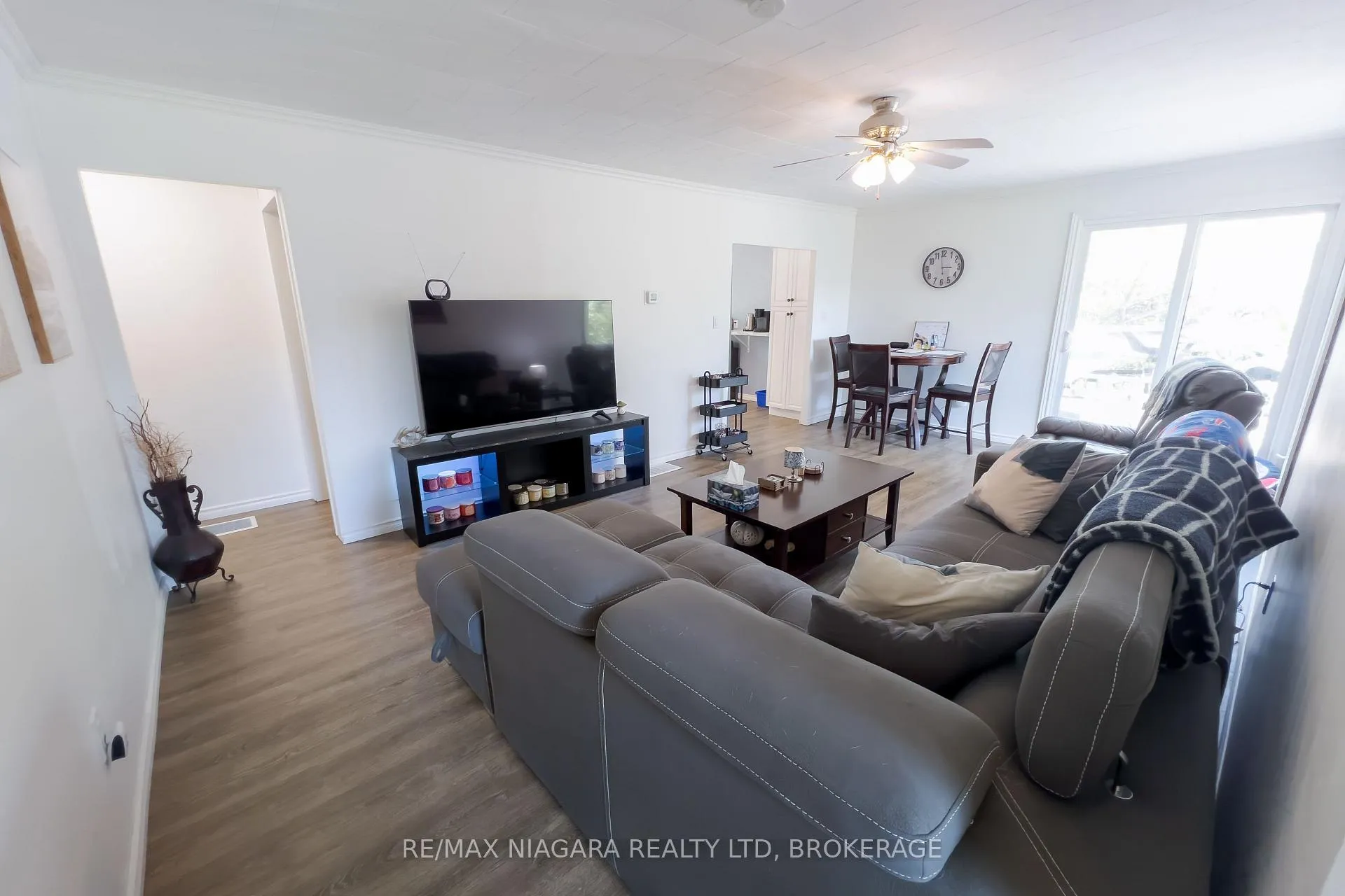 Photo 11 of 2868 June Road, Port Colborne, Sherkston — HOMEH