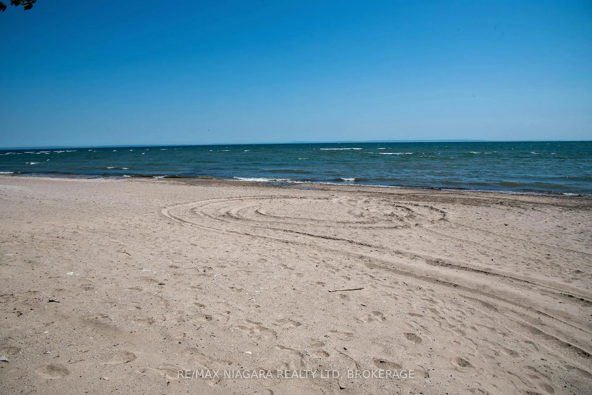 Photo 25 of 2868 June Road, Port Colborne, Sherkston — HOMEH