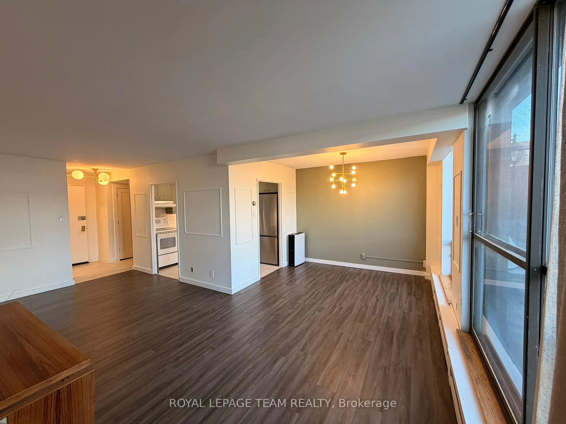 Photo 11 of Unit 318, 515 St Laurent Boulevard, Ottawa, Viscount Alexander Park — HOMEH
