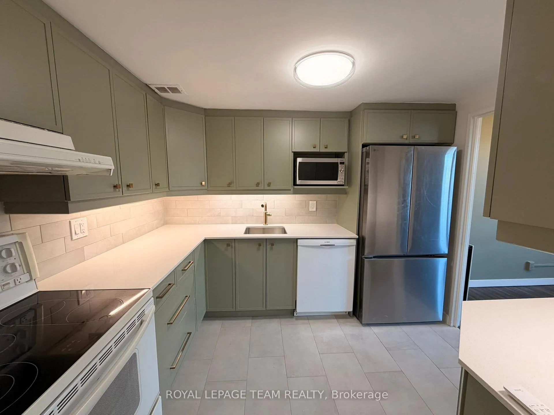 Photo 14 of Unit 318, 515 St Laurent Boulevard, Ottawa, Viscount Alexander Park — HOMEH