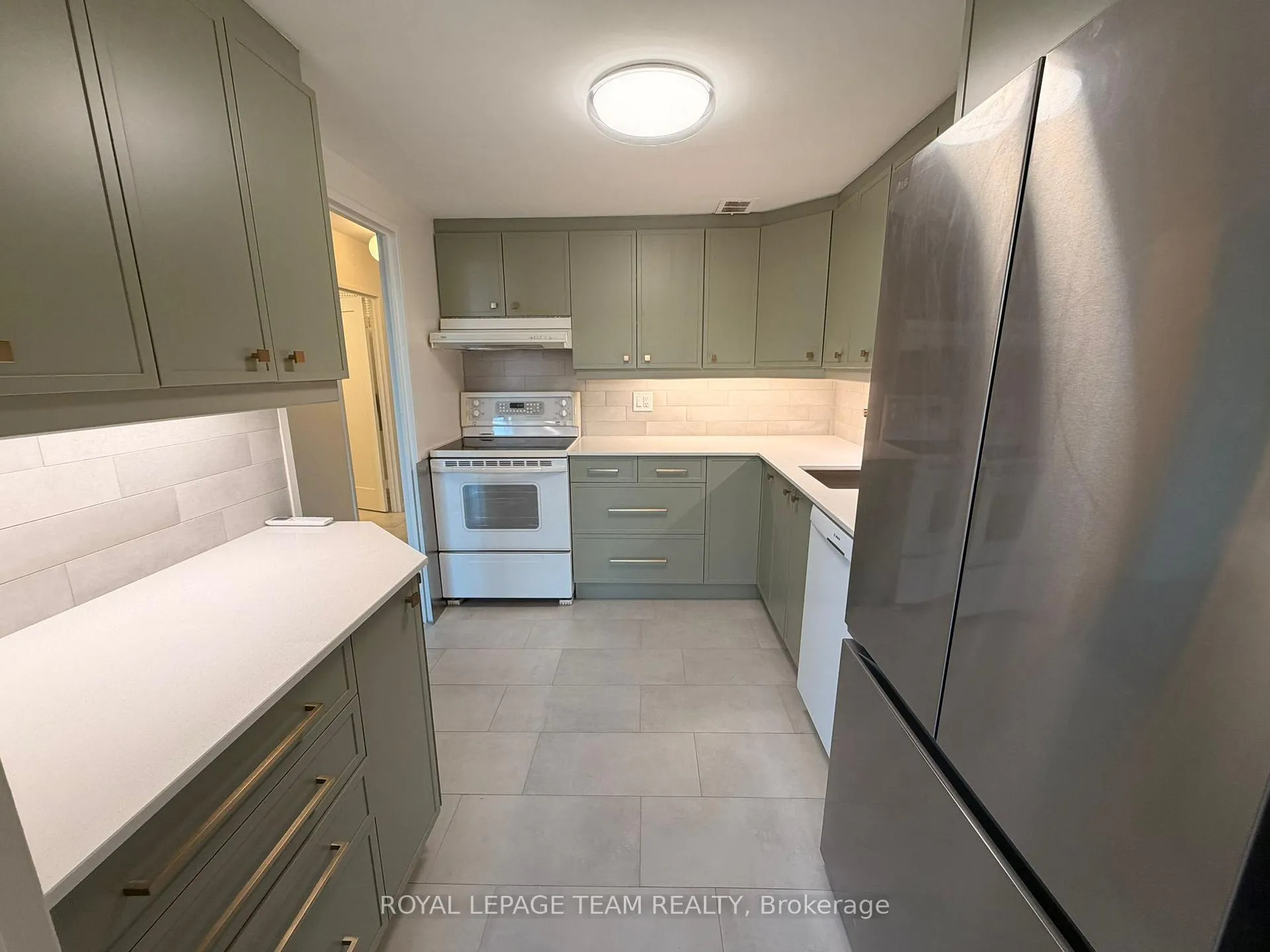 Photo 15 of Unit 318, 515 St Laurent Boulevard, Ottawa, Viscount Alexander Park — HOMEH
