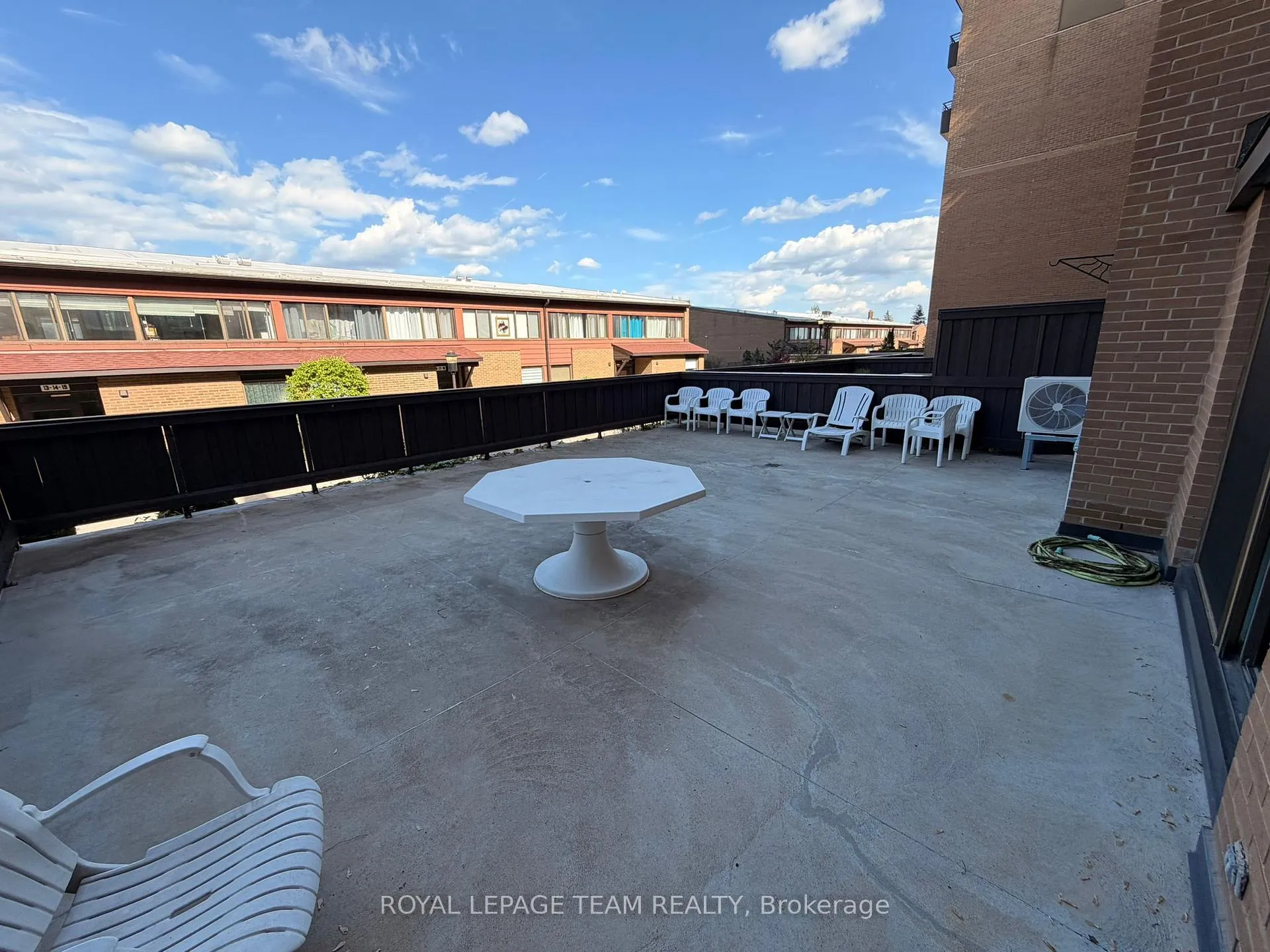 Photo 18 of Unit 318, 515 St Laurent Boulevard, Ottawa, Viscount Alexander Park — HOMEH