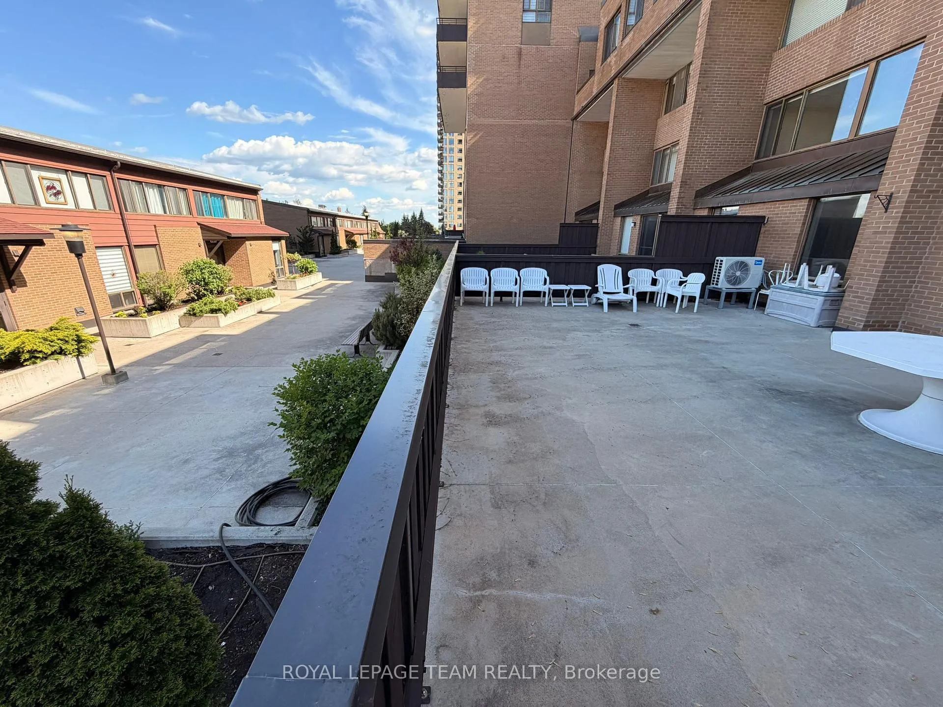 Photo 21 of Unit 318, 515 St Laurent Boulevard, Ottawa, Viscount Alexander Park — HOMEH