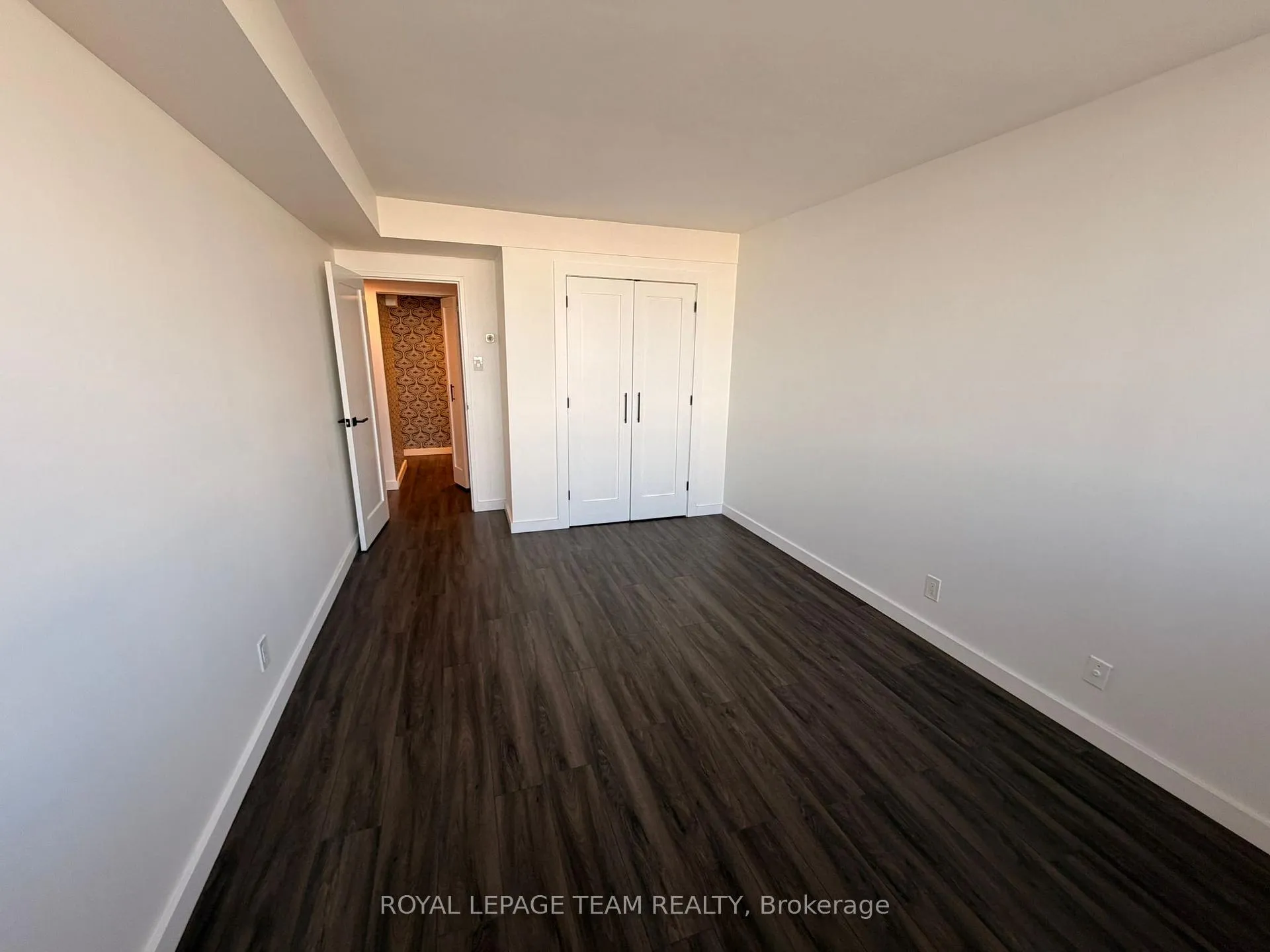 Photo 25 of Unit 318, 515 St Laurent Boulevard, Ottawa, Viscount Alexander Park — HOMEH