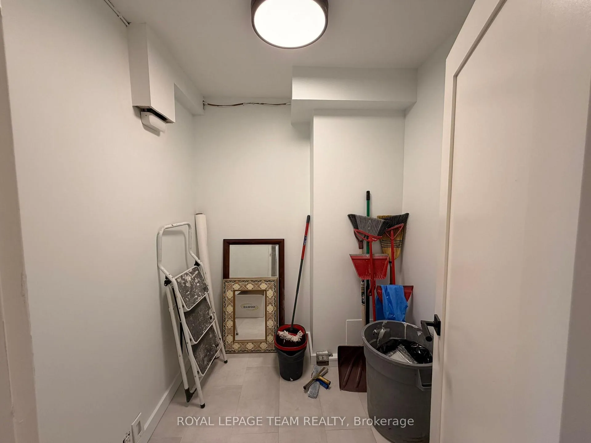 Photo 33 of Unit 318, 515 St Laurent Boulevard, Ottawa, Viscount Alexander Park — HOMEH