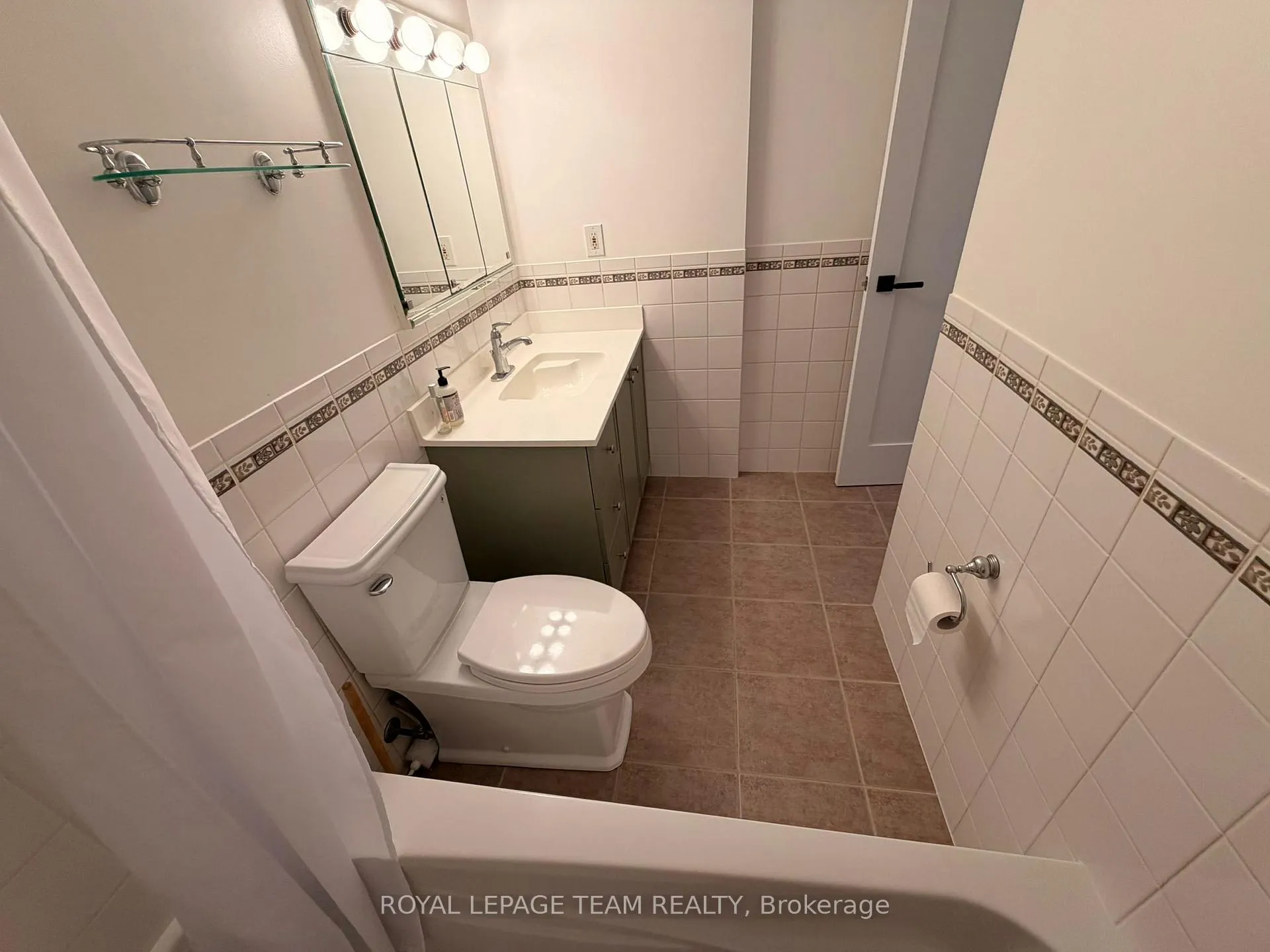 Photo 35 of Unit 318, 515 St Laurent Boulevard, Ottawa, Viscount Alexander Park — HOMEH