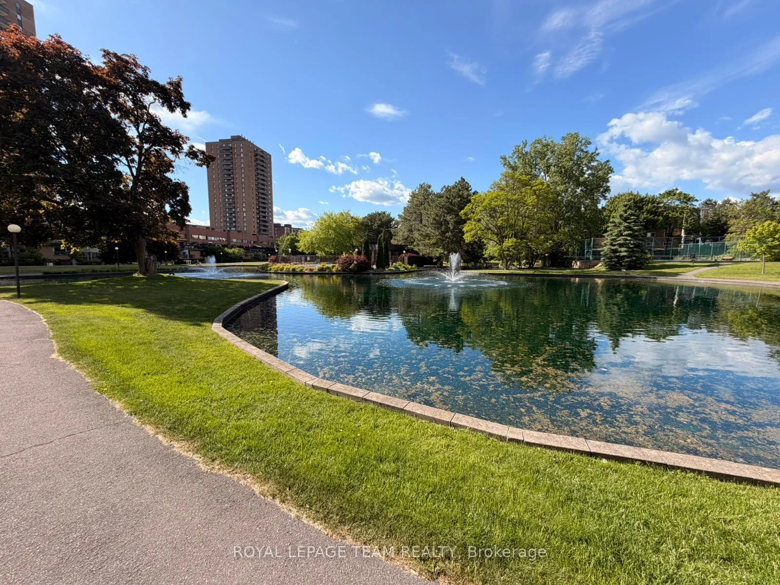 Photo 39 of Unit 318, 515 St Laurent Boulevard, Ottawa, Viscount Alexander Park — HOMEH