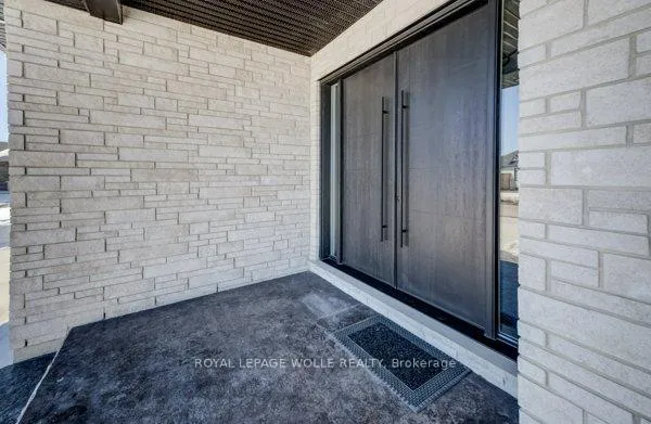 Photo 5 of 311 Orr Street, Stratford — HOMEH