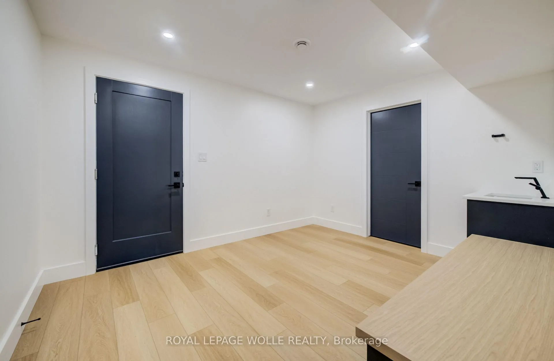 Photo 41 of 311 Orr Street, Stratford — HOMEH