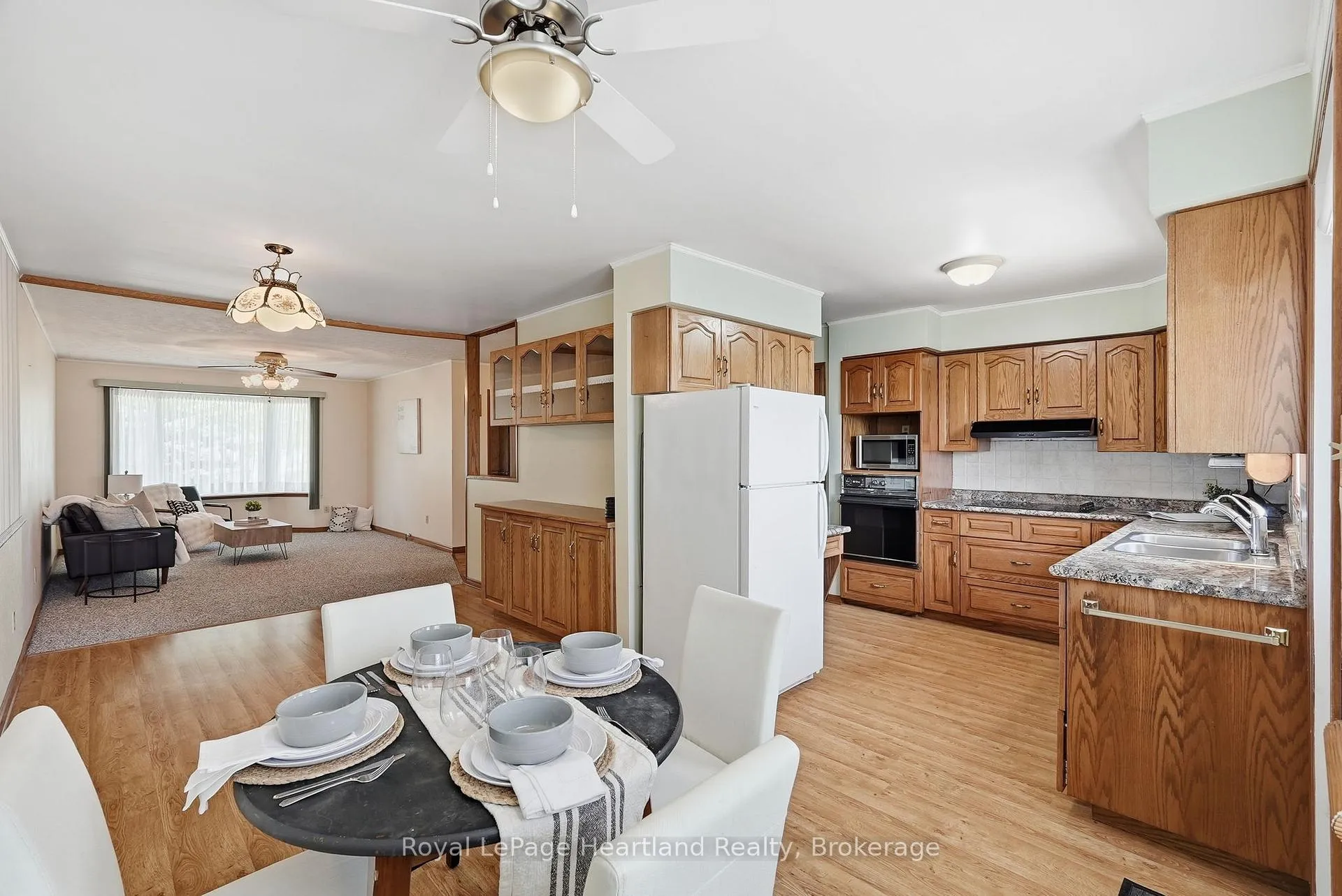 Photo 16 of 580 Maple Avenue N, North Perth, Listowel — HOMEH
