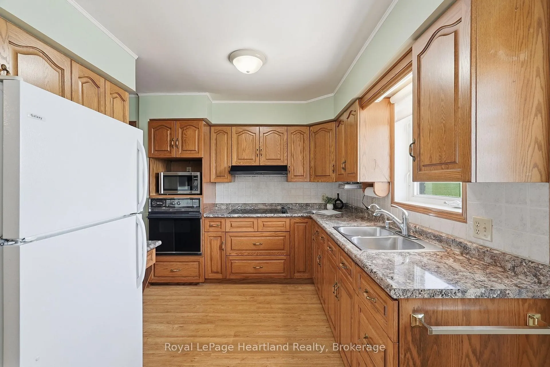 Photo 18 of 580 Maple Avenue N, North Perth, Listowel — HOMEH