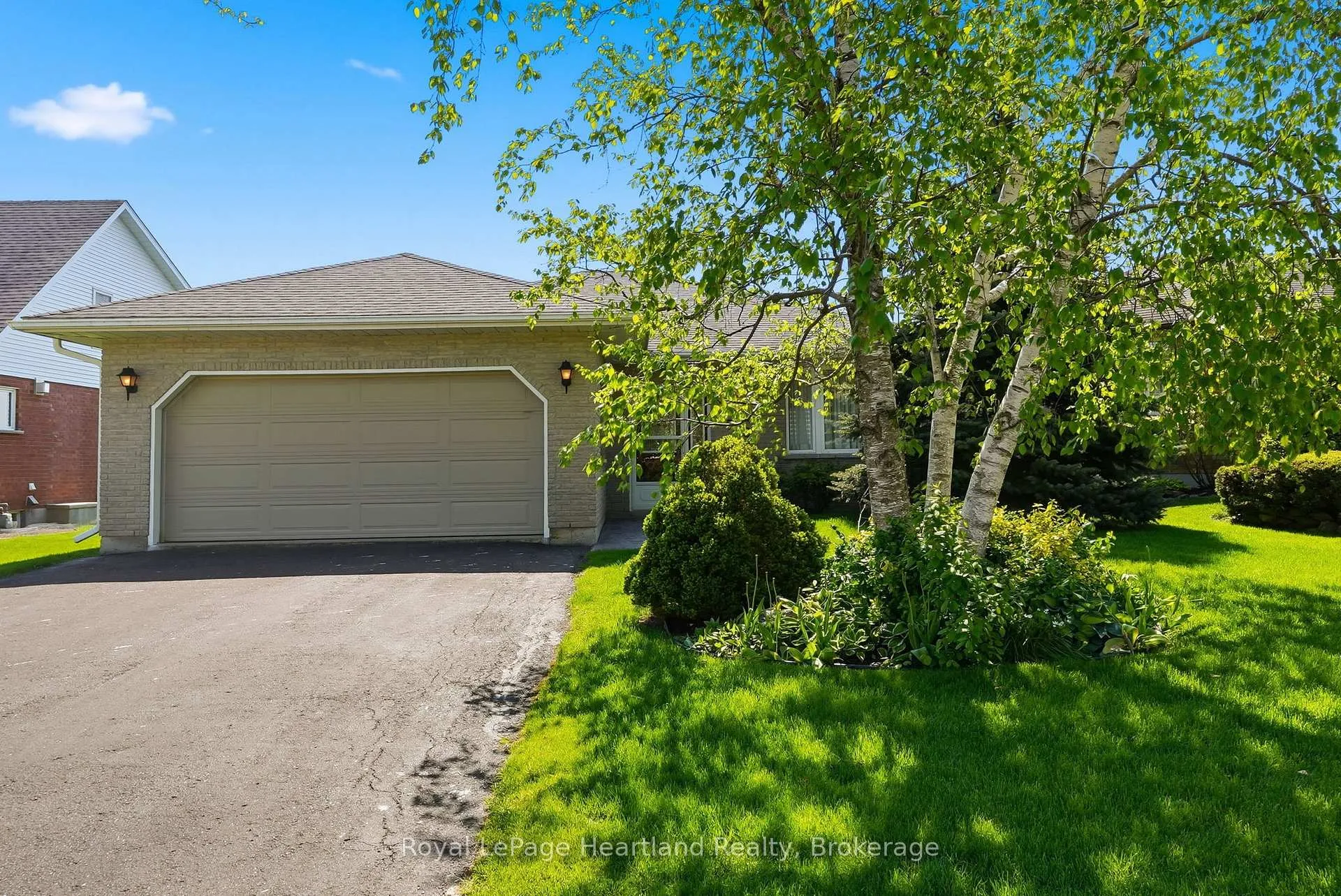 Photo 39 of 580 Maple Avenue N, North Perth, Listowel — HOMEH