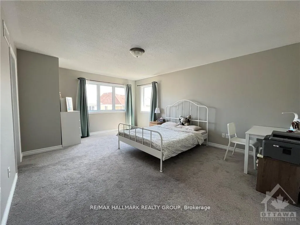 Photo 10 of 110 Garrity Crescent, Ottawa, Barrhaven - Strandherd — HOMEH