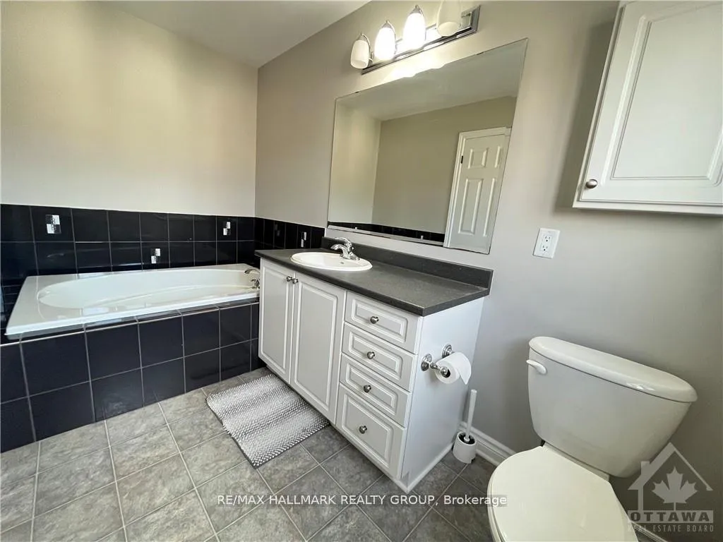 Photo 12 of 110 Garrity Crescent, Ottawa, Barrhaven - Strandherd — HOMEH