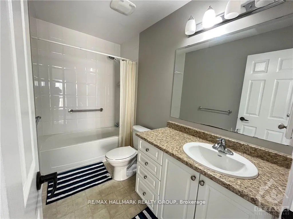 Photo 13 of 110 Garrity Crescent, Ottawa, Barrhaven - Strandherd — HOMEH