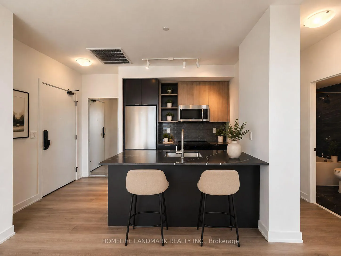 Photo 7 of Unit 2201, 2075 Lakeshore Road, Burlington, Brant — HOMEH