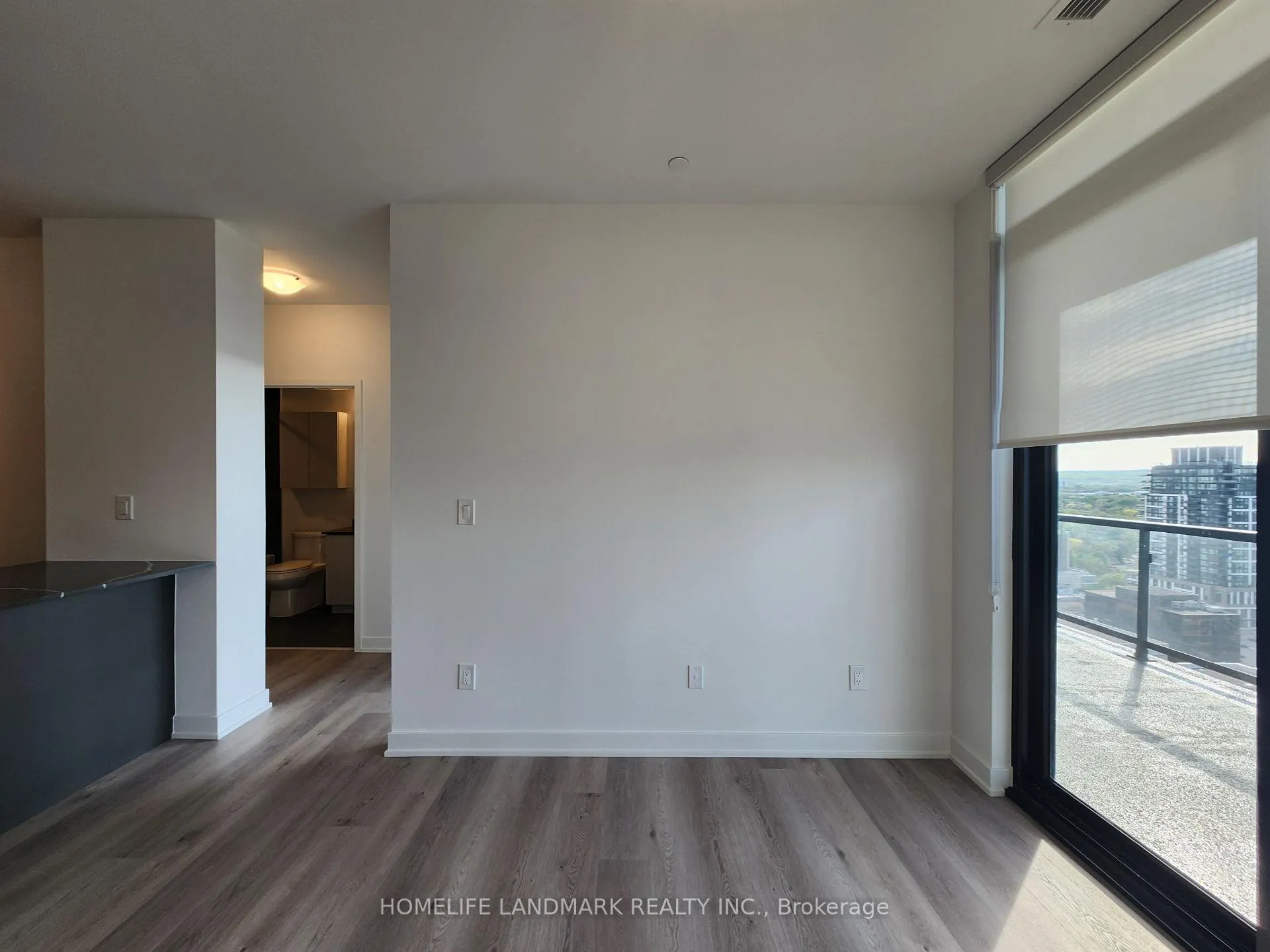 Photo 10 of Unit 2201, 2075 Lakeshore Road, Burlington, Brant — HOMEH
