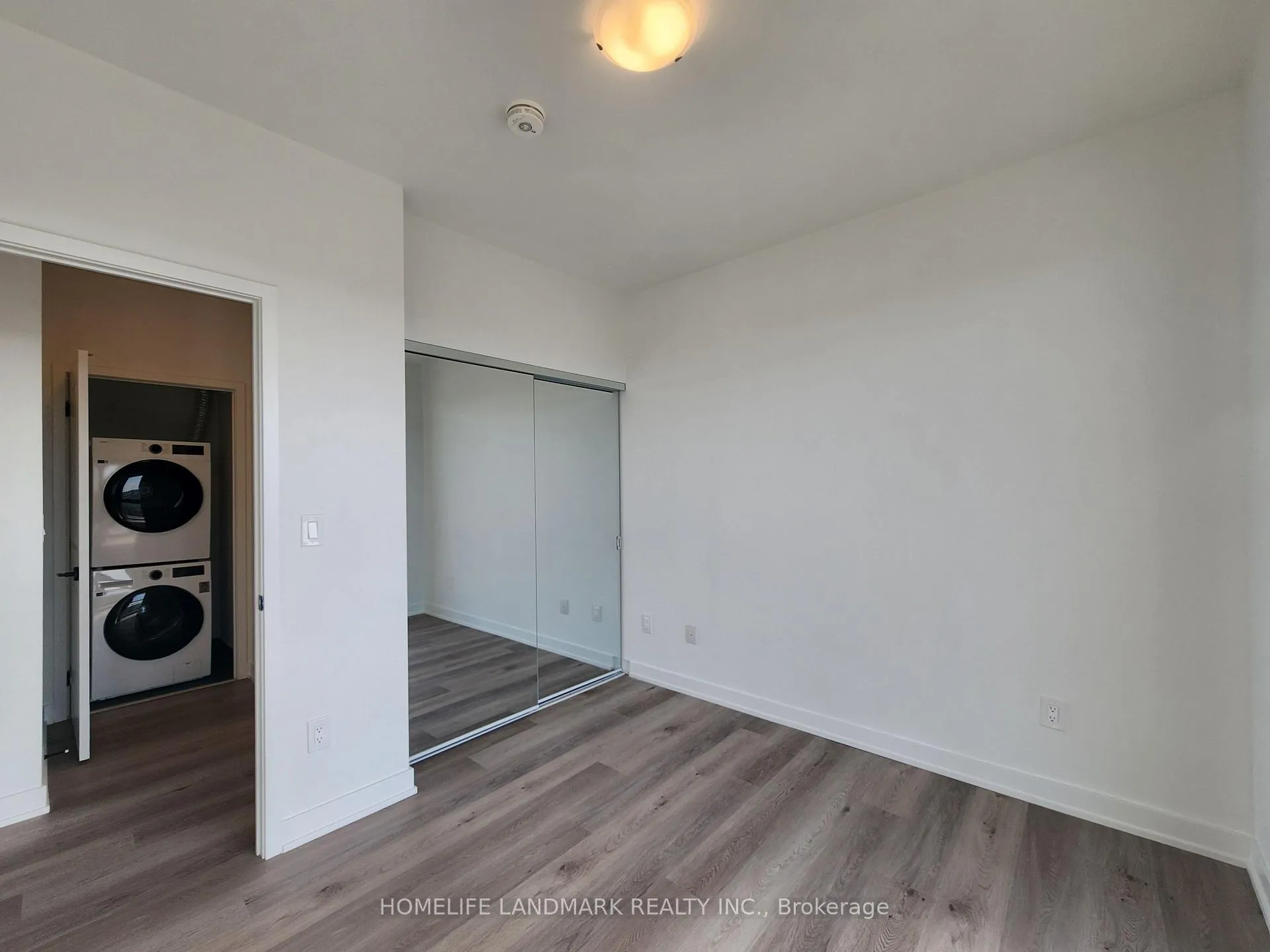 Photo 14 of Unit 2201, 2075 Lakeshore Road, Burlington, Brant — HOMEH