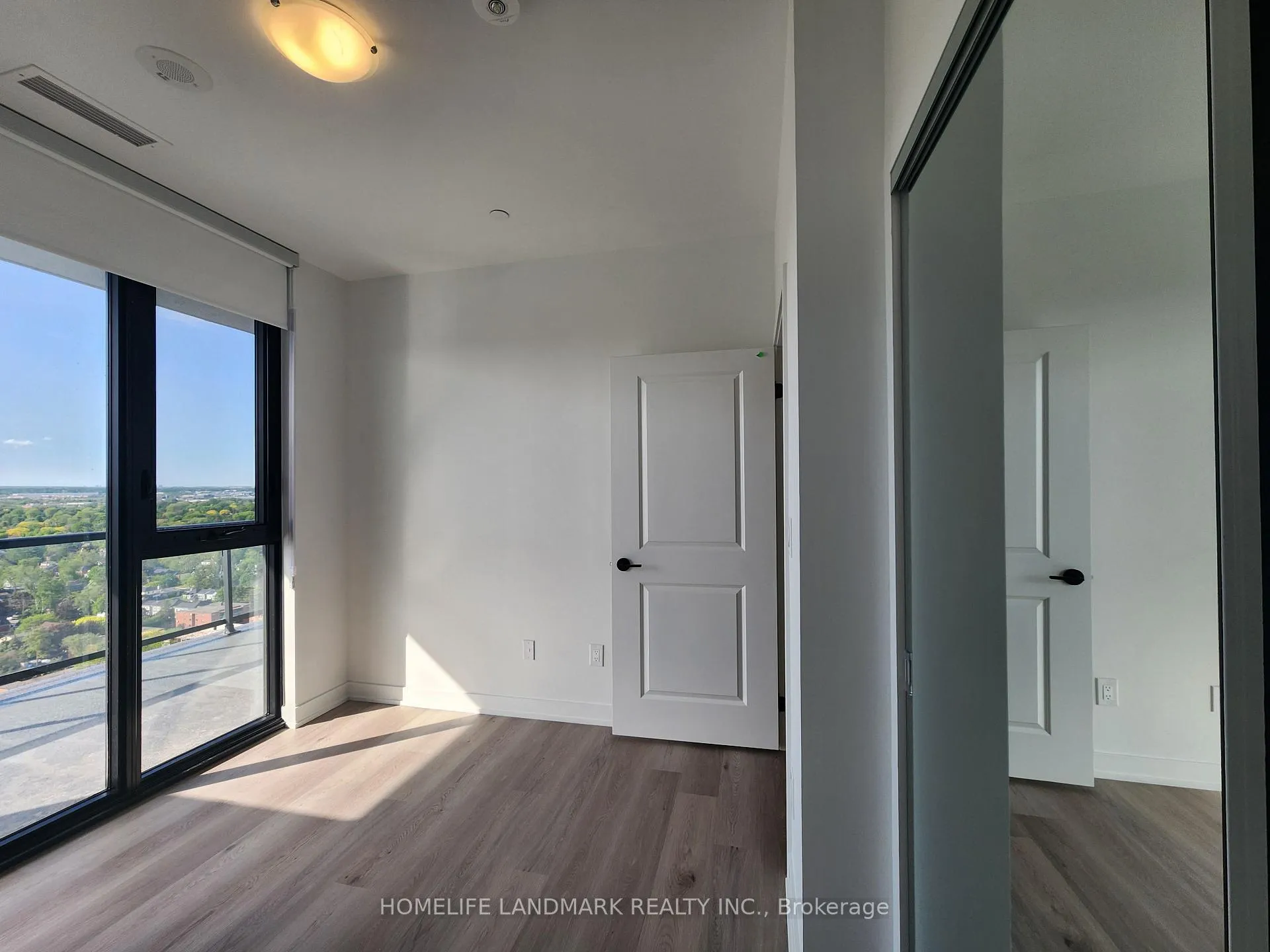 Photo 16 of Unit 2201, 2075 Lakeshore Road, Burlington, Brant — HOMEH