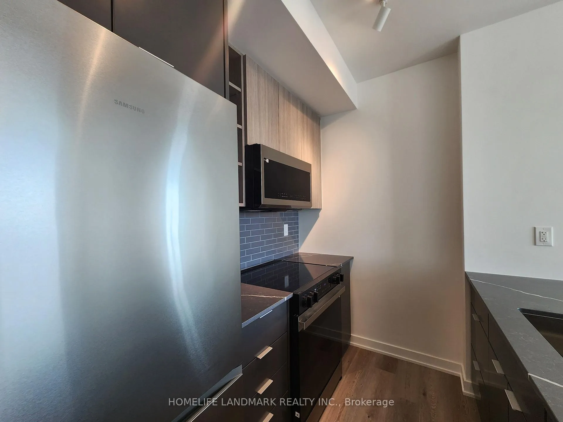 Photo 22 of Unit 2201, 2075 Lakeshore Road, Burlington, Brant — HOMEH