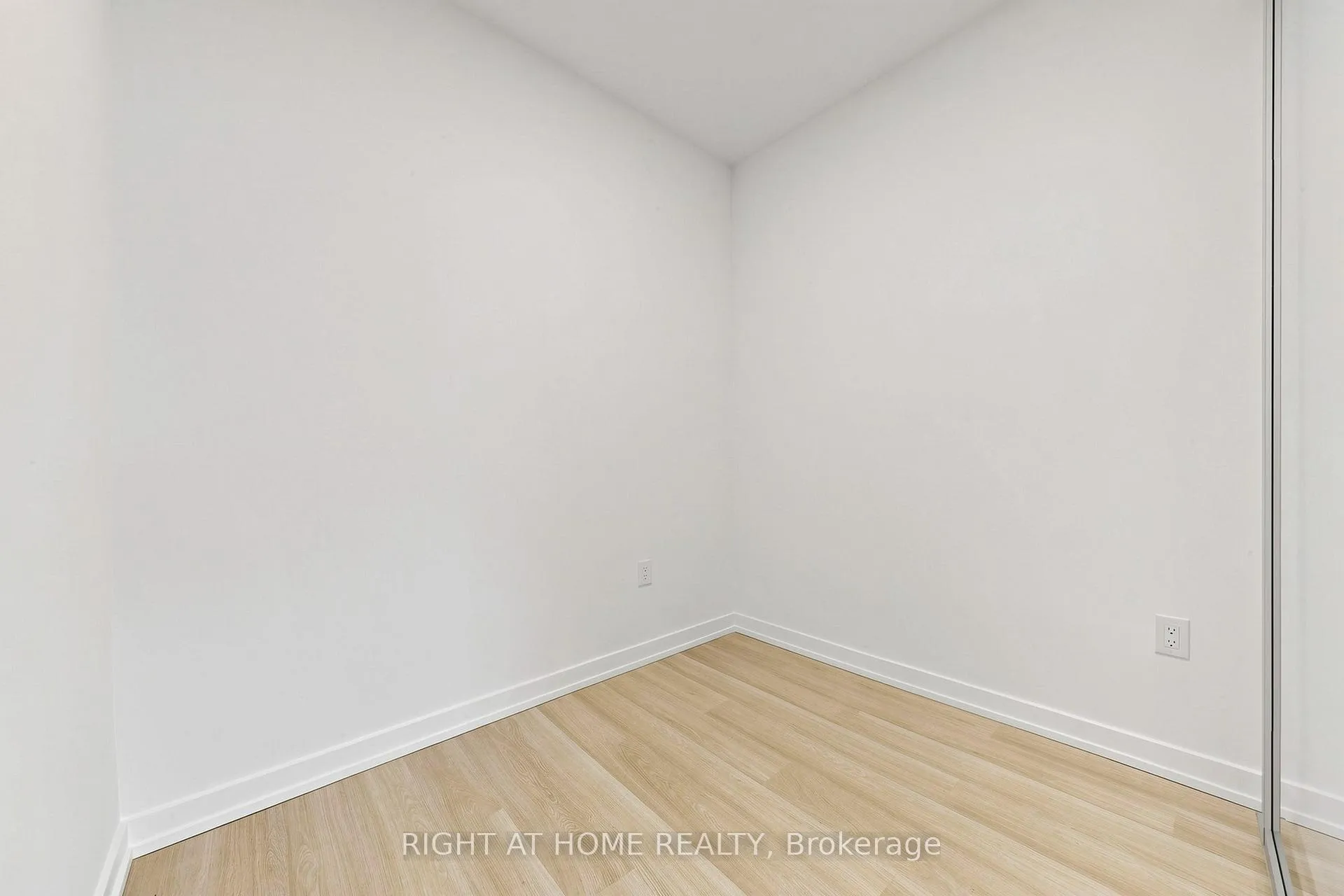 Photo 29 of Unit B-2207, 9751 Markham Road, Markham, Greensborough — HOMEH