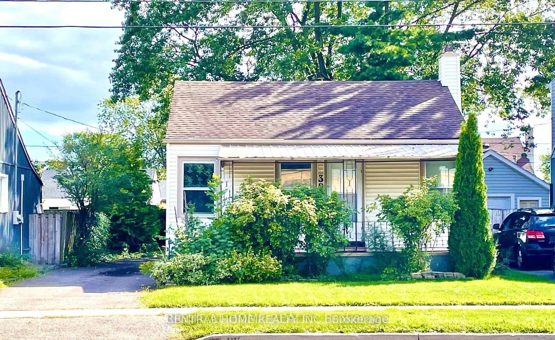 Photo 1 of 389 Lincoln Street, Welland, Lincoln/Crowland — HOMEH