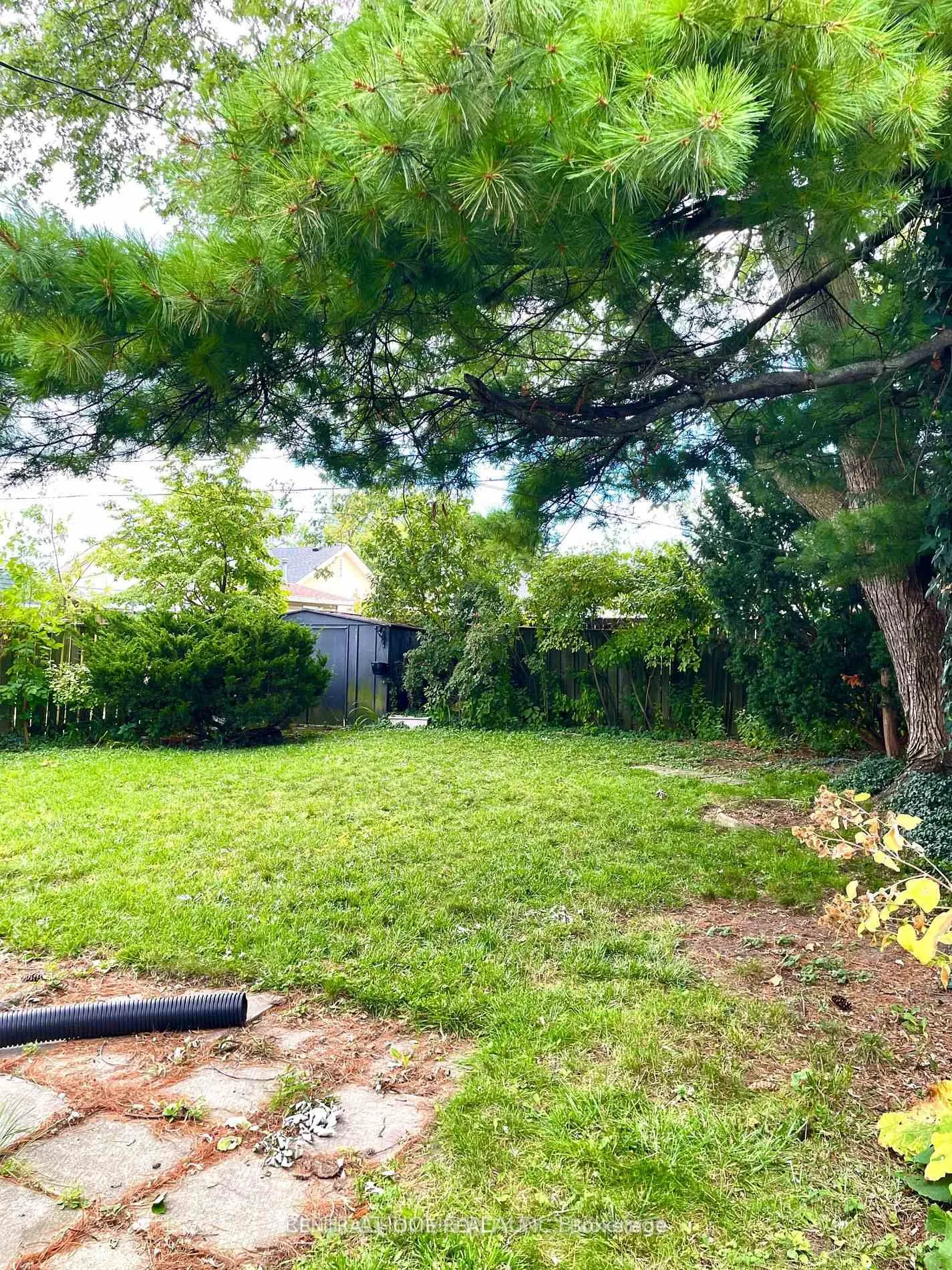 Photo 11 of 389 Lincoln Street, Welland, Lincoln/Crowland — HOMEH