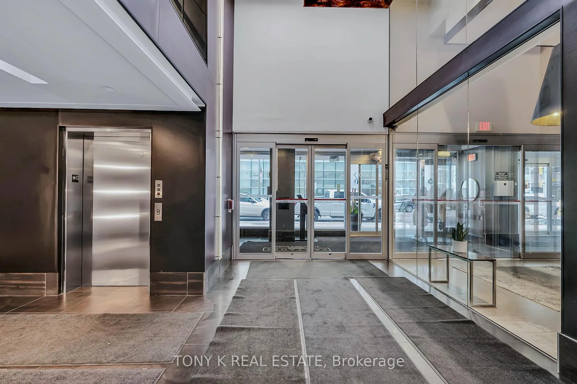 Photo 4 of Unit 2113, 210 Victoria Street, Toronto, Church-Yonge Corridor — HOMEH