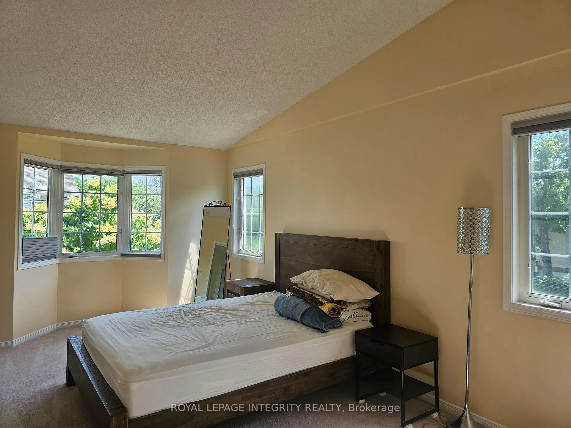 Photo 16 of Unit 2, 211 Station Boulevard, Ottawa, Riverview Park — HOMEH