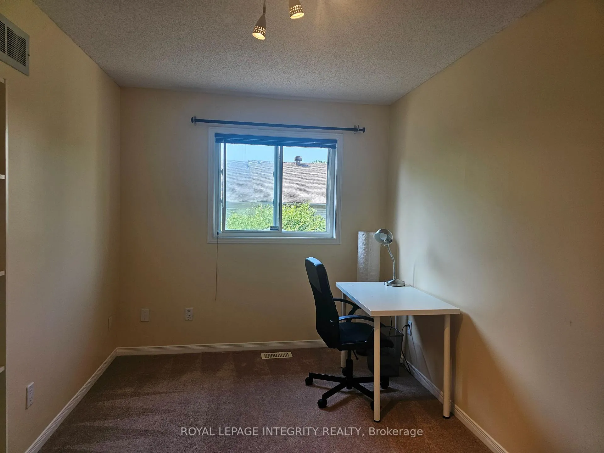 Photo 20 of Unit 2, 211 Station Boulevard, Ottawa, Riverview Park — HOMEH