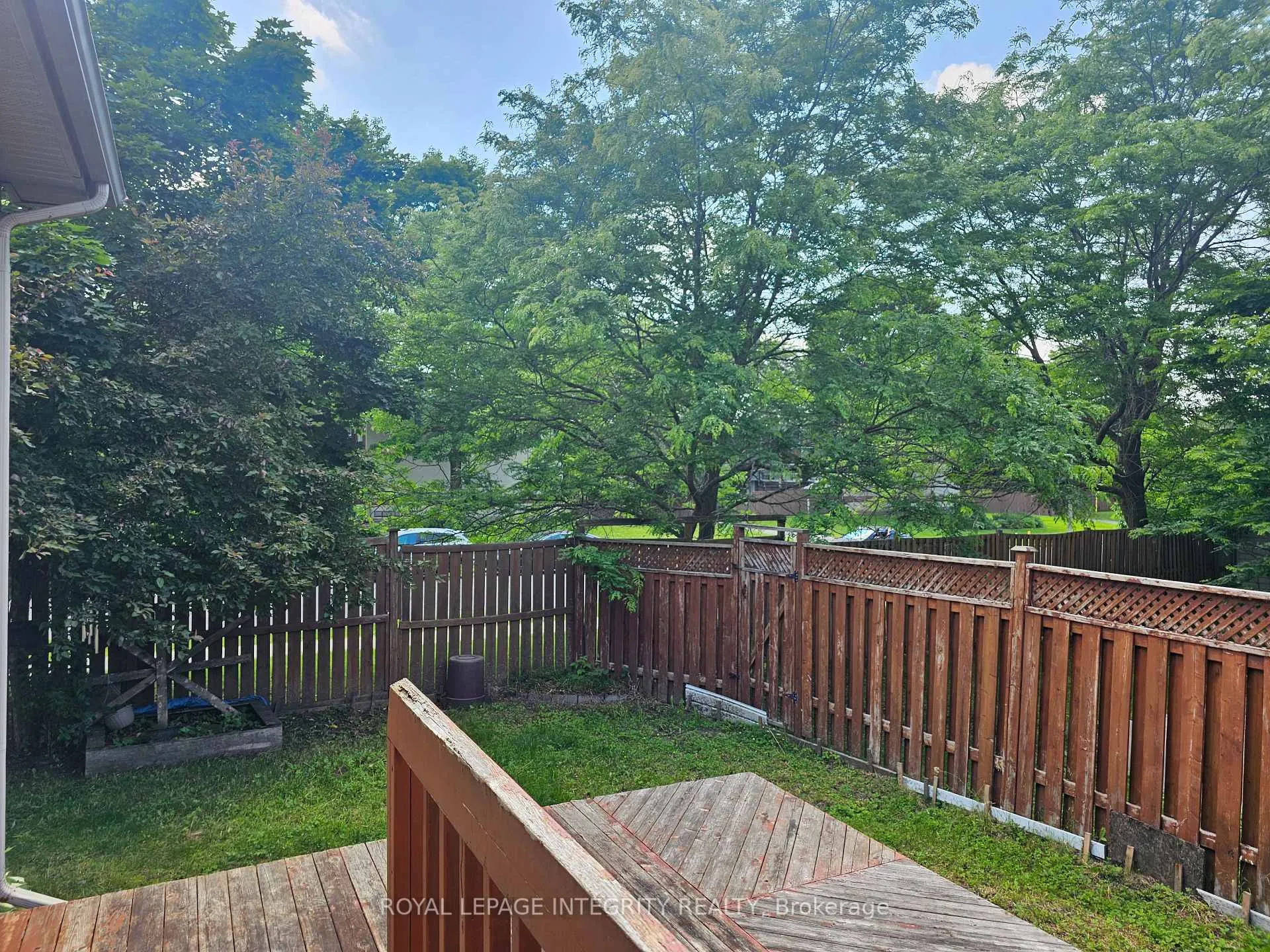 Photo 26 of Unit 2, 211 Station Boulevard, Ottawa, Riverview Park — HOMEH