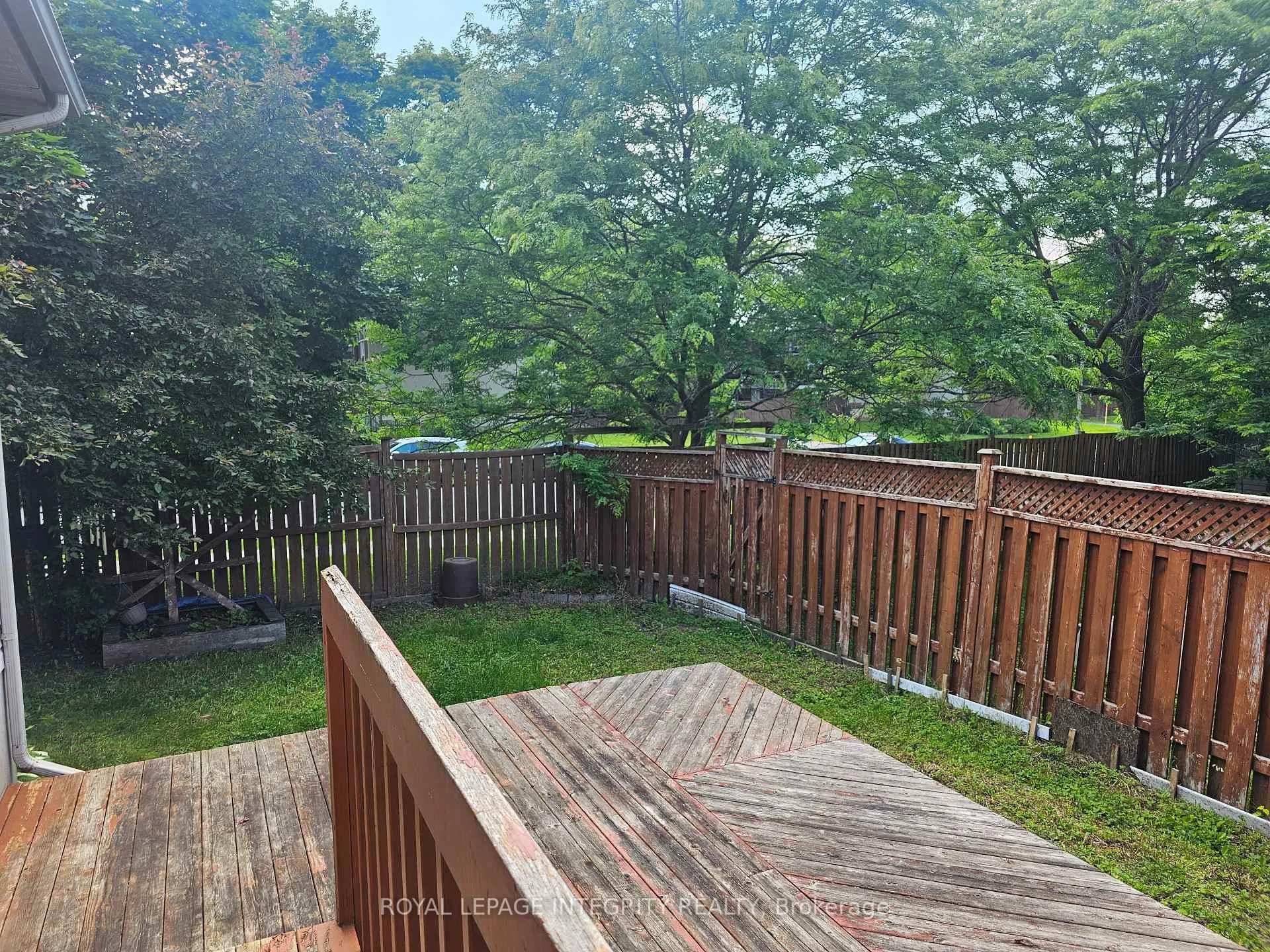 Photo 27 of Unit 2, 211 Station Boulevard, Ottawa, Riverview Park — HOMEH
