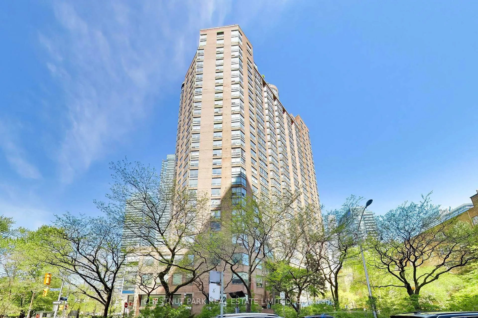 Photo 2 of Unit 2011, 44 St Joseph Street, Toronto, Bay Street Corridor — HOMEH