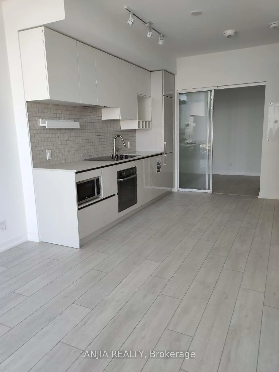 Photo 5 of Unit 2806, 898 Portage Parkway, Vaughan, Vaughan Corporate Centre — HOMEH