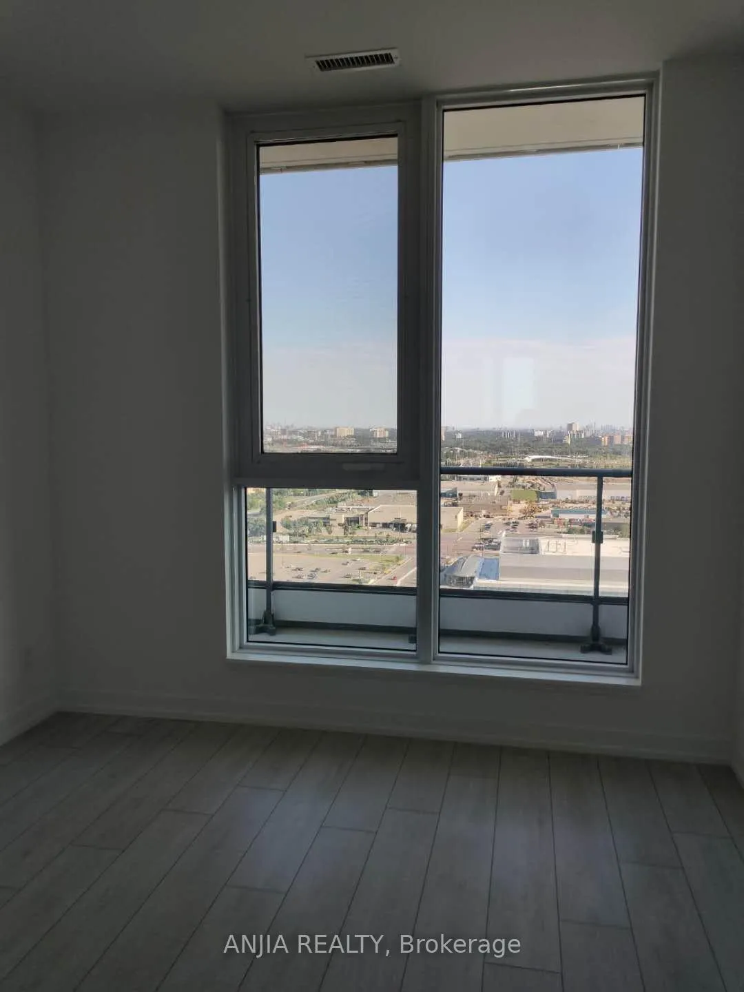 Photo 9 of Unit 2806, 898 Portage Parkway, Vaughan, Vaughan Corporate Centre — HOMEH