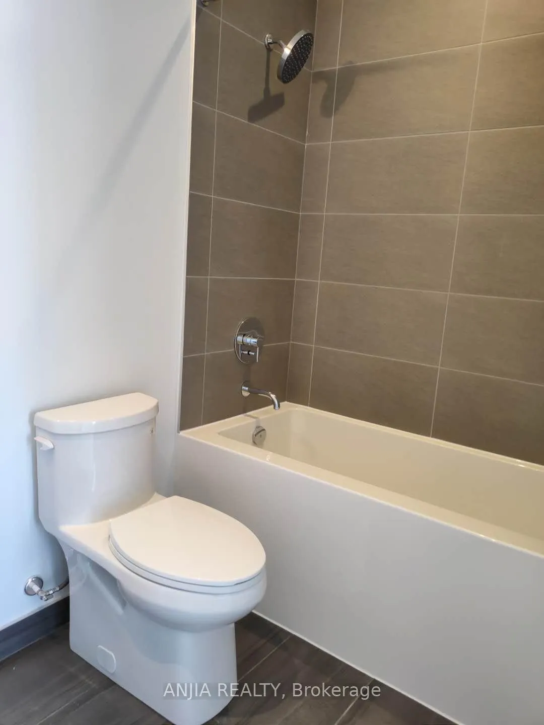 Photo 12 of Unit 2806, 898 Portage Parkway, Vaughan, Vaughan Corporate Centre — HOMEH