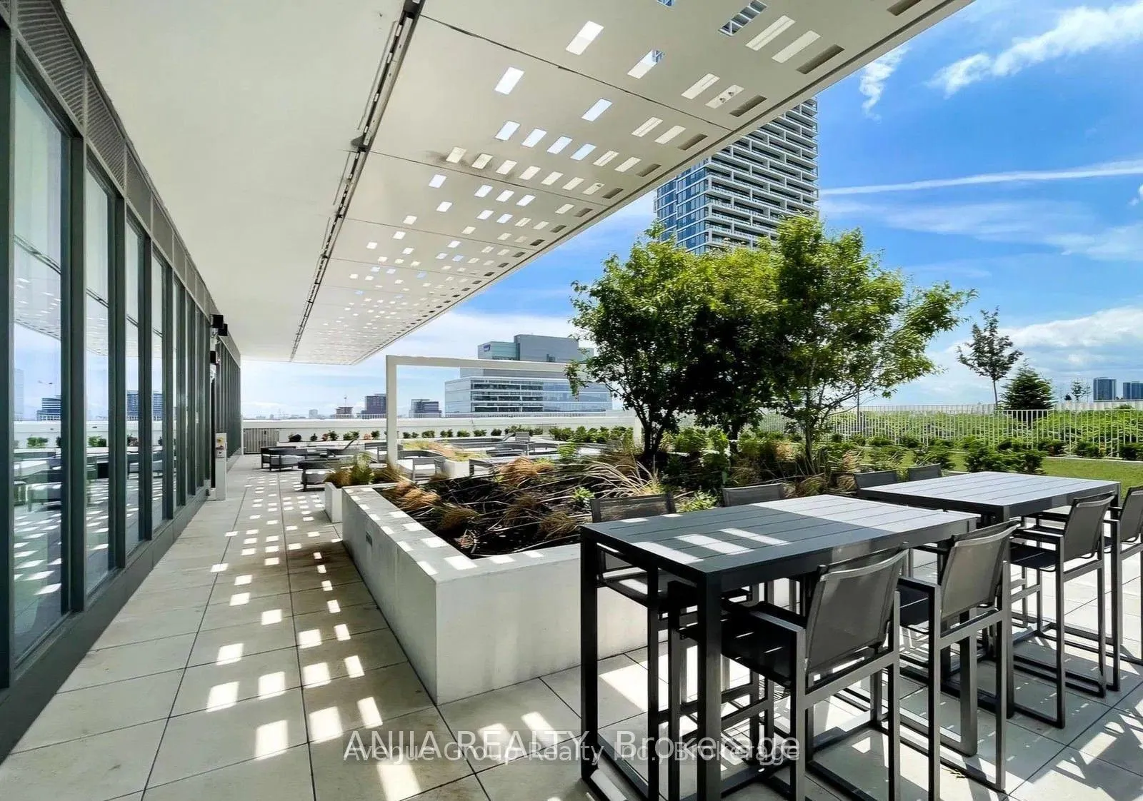 Photo 19 of Unit 2806, 898 Portage Parkway, Vaughan, Vaughan Corporate Centre — HOMEH