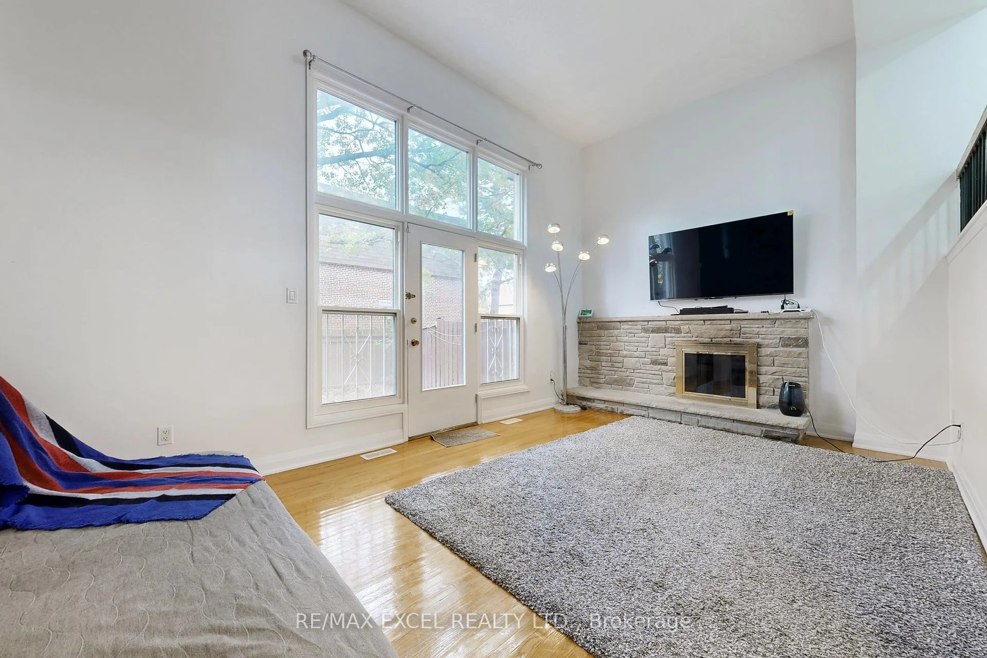 Photo 2 of 10 Crockamhill Drive, Scarborough, Agincourt North — HOMEH