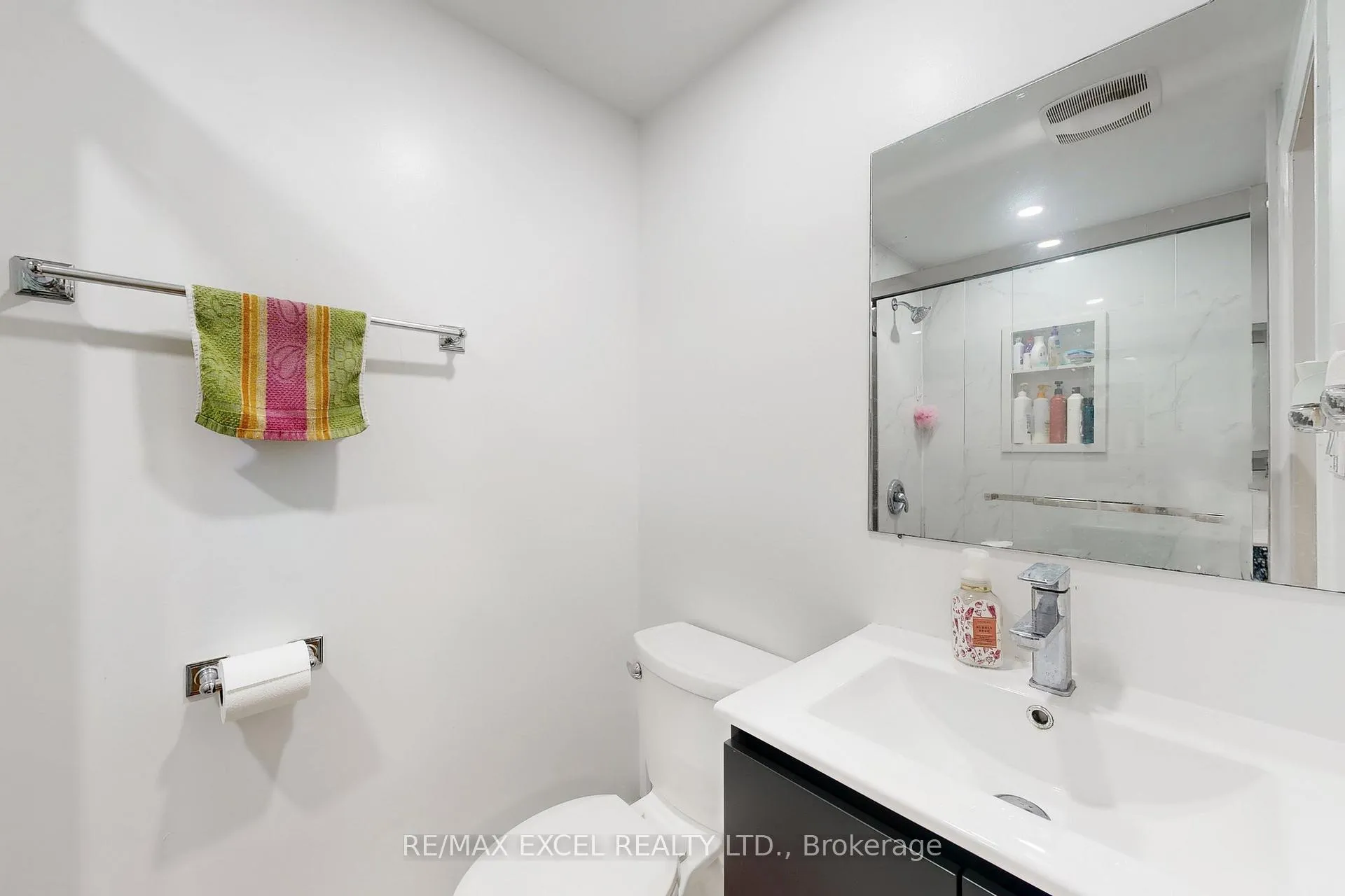 Photo 24 of 10 Crockamhill Drive, Scarborough, Agincourt North — HOMEH